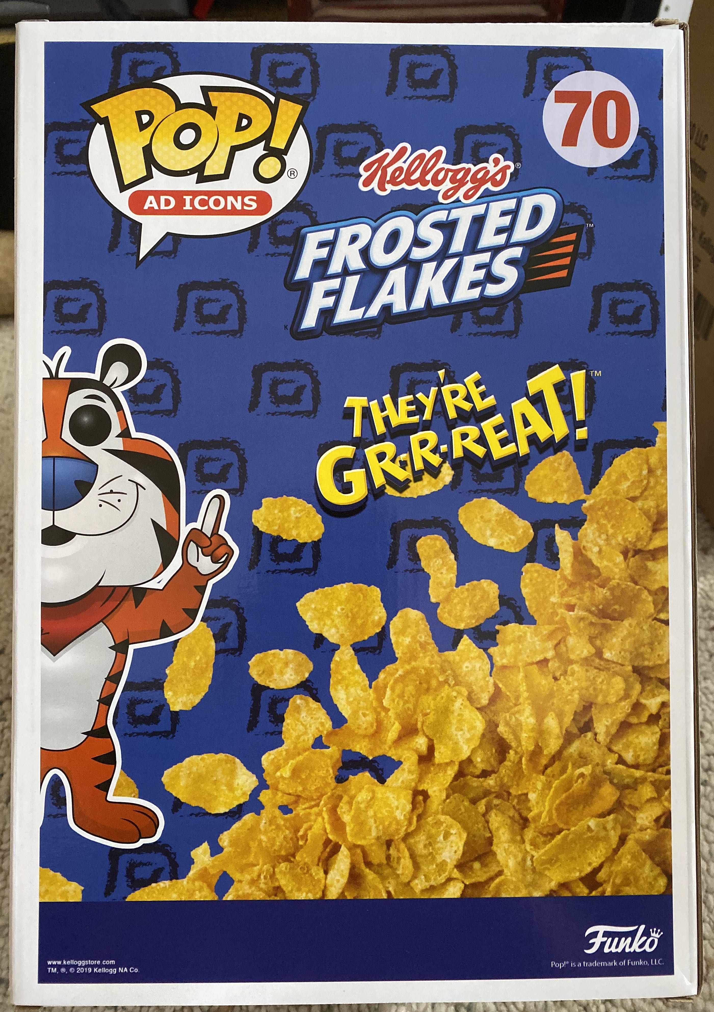 Ad Icon - Tony The Tiger Exclusive - Kellogg’s vinyl figure collectible [Barcode 01108896984302932110036] - Main Image 2