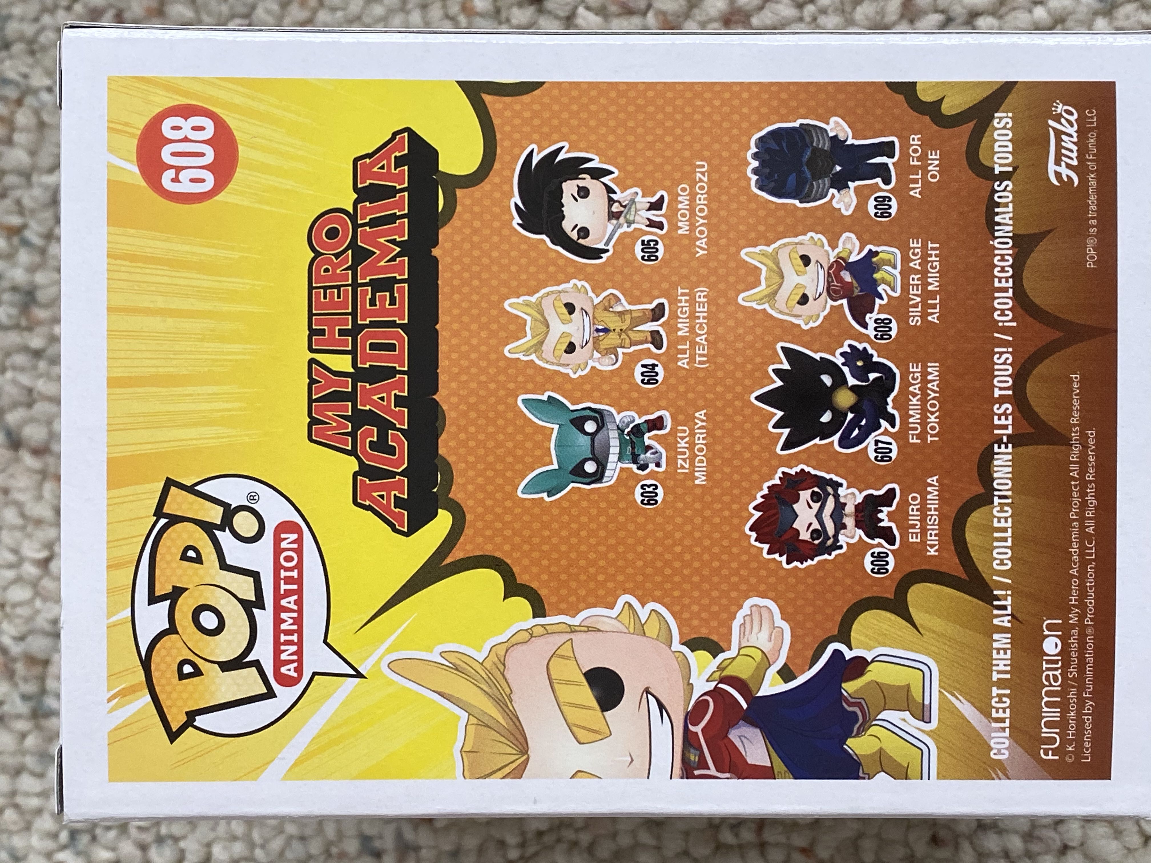 Silver Age All Might - My Hero Academia vinyl figure collectible [Barcode 889698429313] - Main Image 2