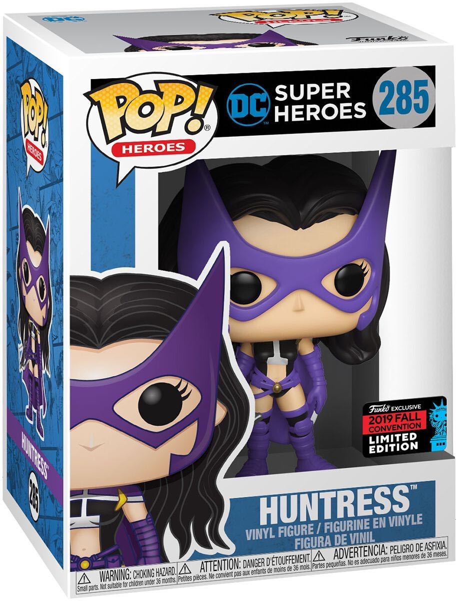 Huntress - DC Universe vinyl figure collectible [Barcode 11982747] - Main Image 2