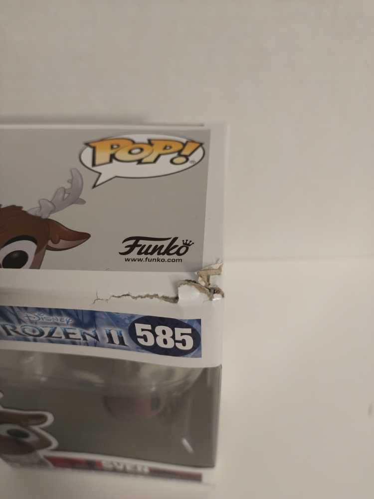 Sven - Frozen vinyl figure collectible [Barcode 889698427029] - Main Image 3