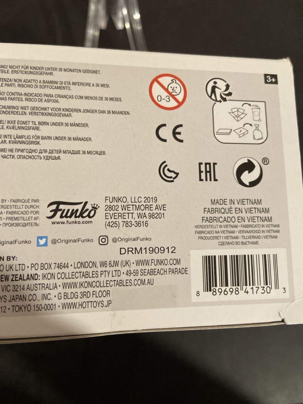 Energizer Bunny - Ad Icons vinyl figure collectible [Barcode 889698417303] - Main Image 4