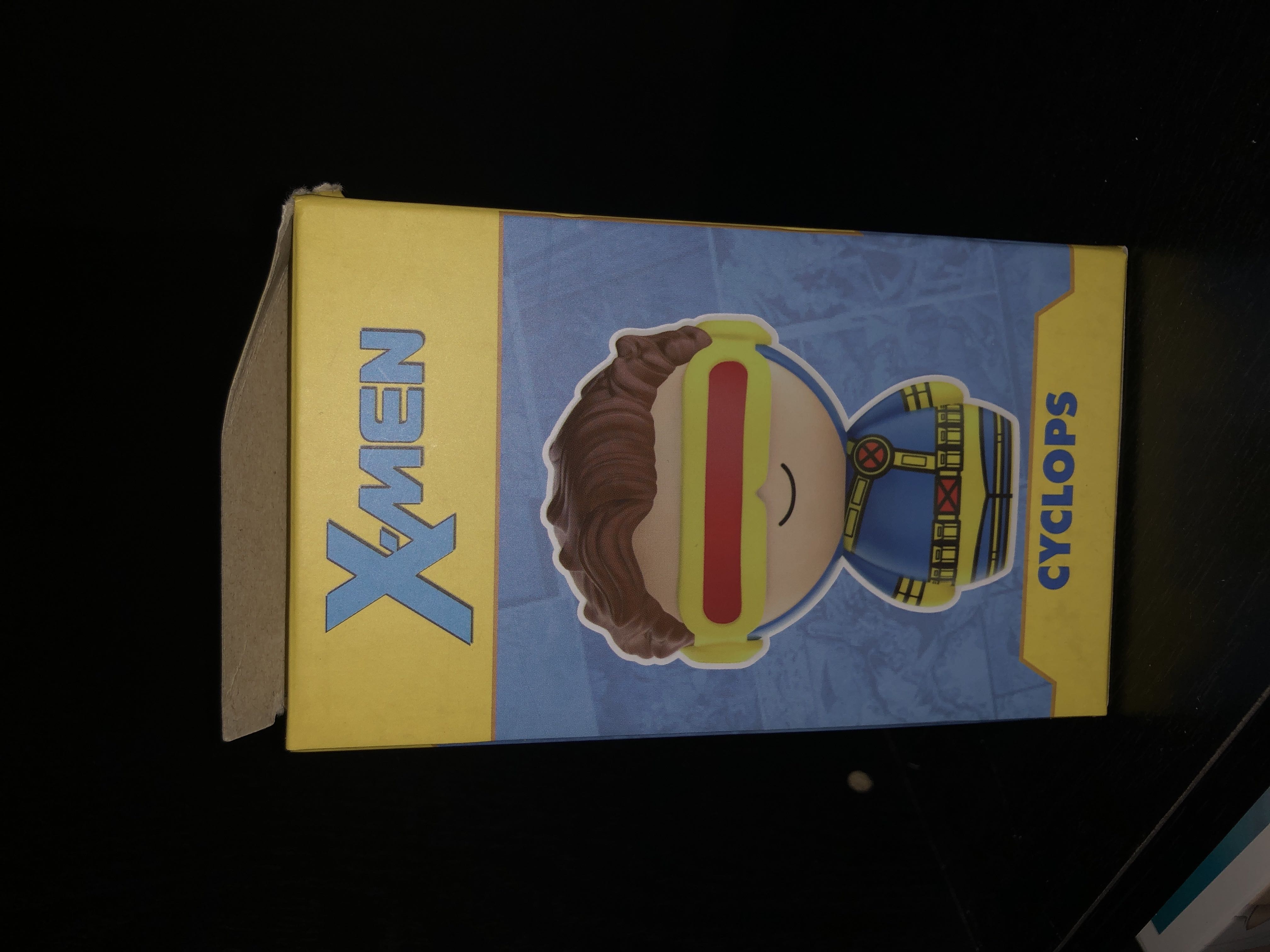 Cyclops - Marvel Universe vinyl figure collectible [Barcode 10740958] - Main Image 2