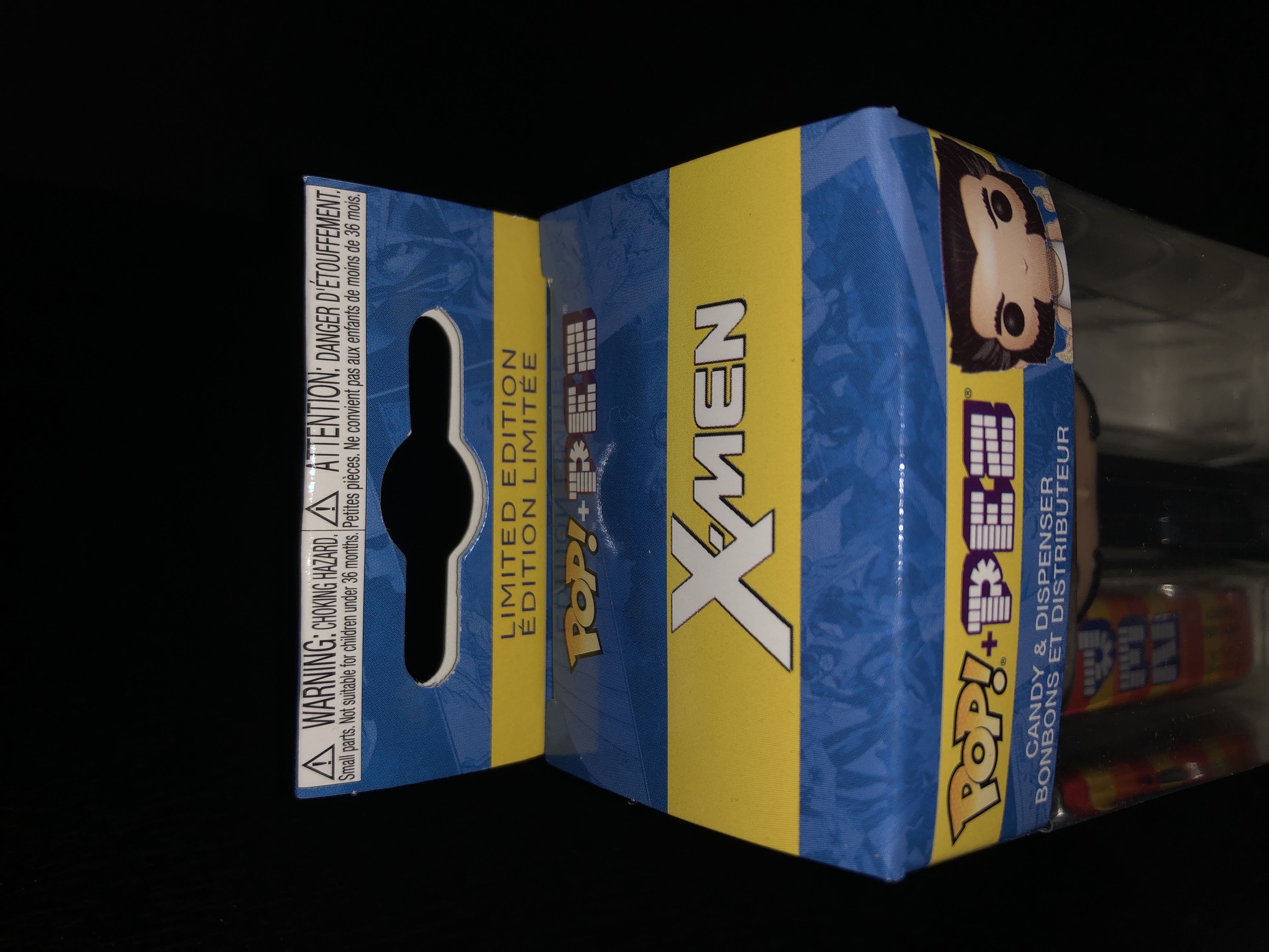 Logan - Marvel Universe vinyl figure collectible [Barcode 11701199] - Main Image 2