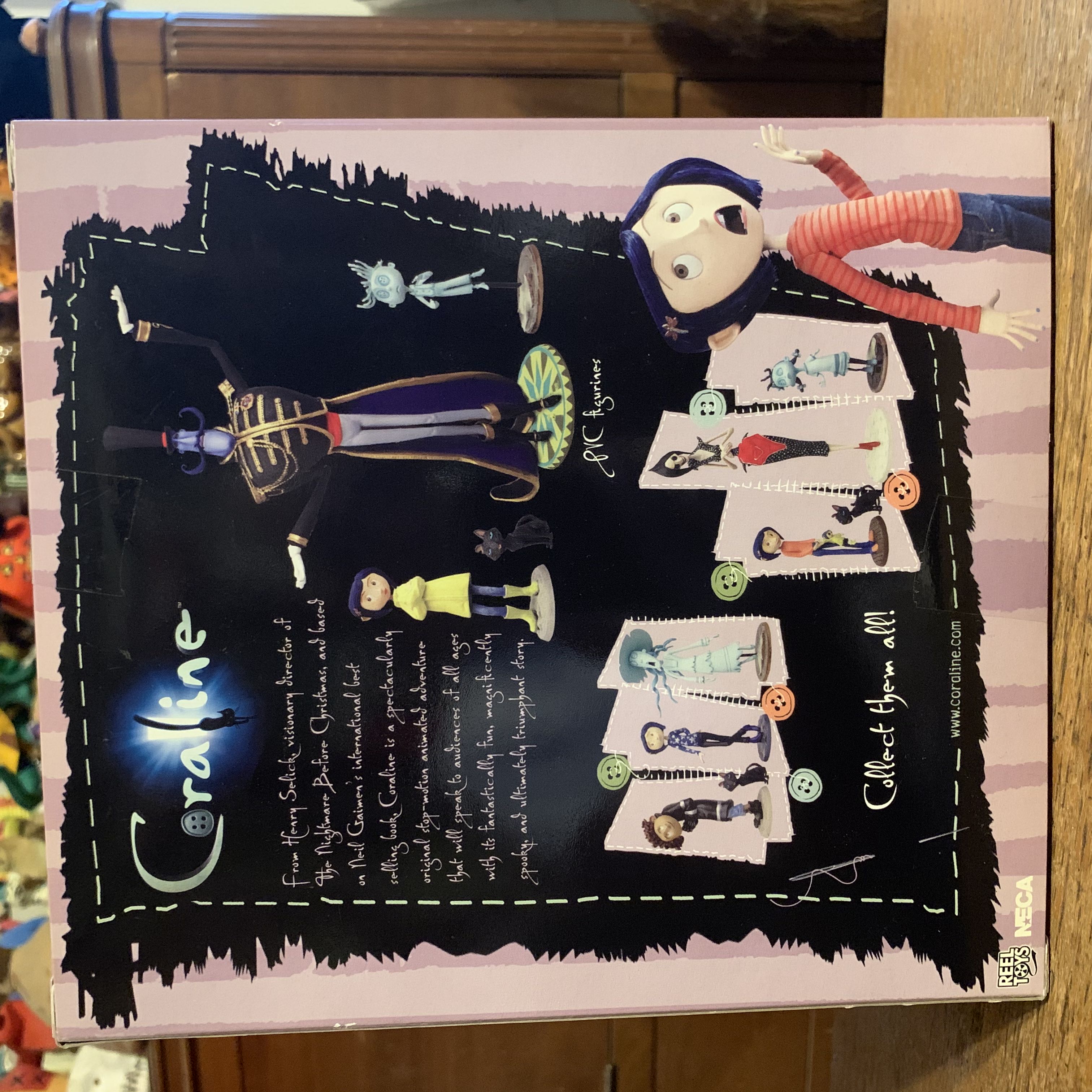 Coraline Set of Four Vinyl Action Figures - Raincoat  vinyl figure collectible [Barcode 634482495124] - Main Image 2