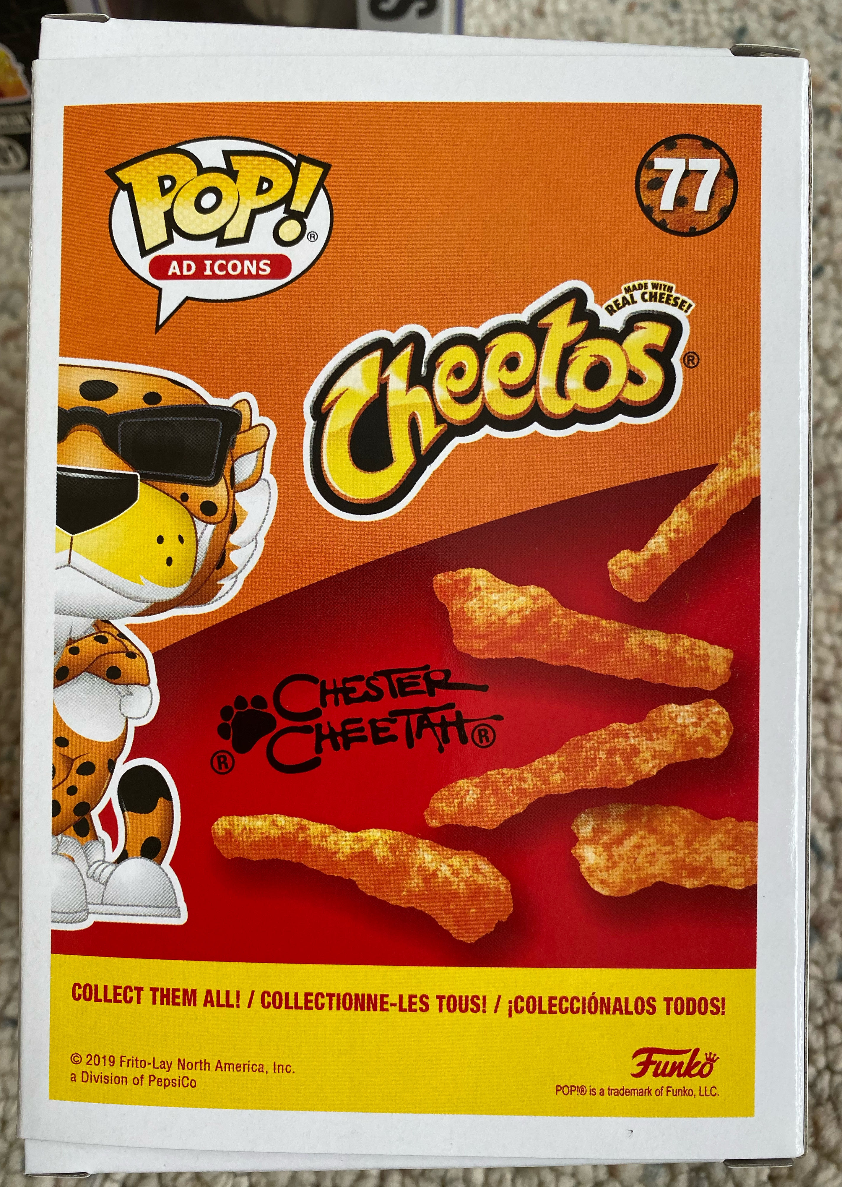 Chester Cheetah - Ad Icons vinyl figure collectible [Barcode 889698445818] - Main Image 2