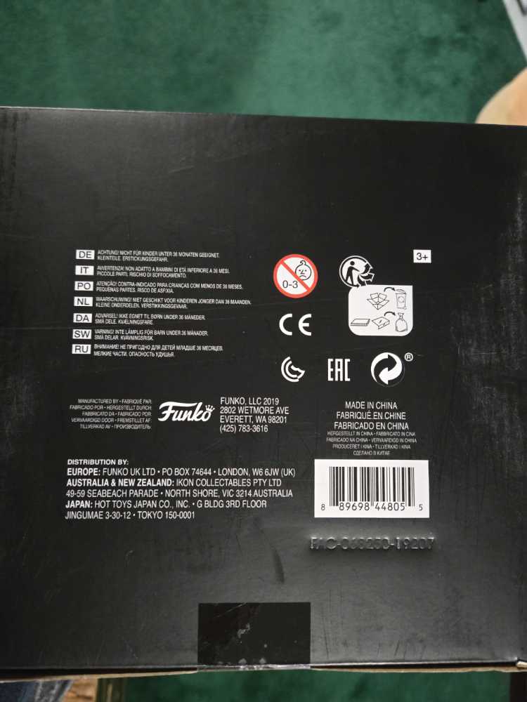 Boba Fett - Star Wars vinyl figure collectible [Barcode 889698448055] - Main Image 3