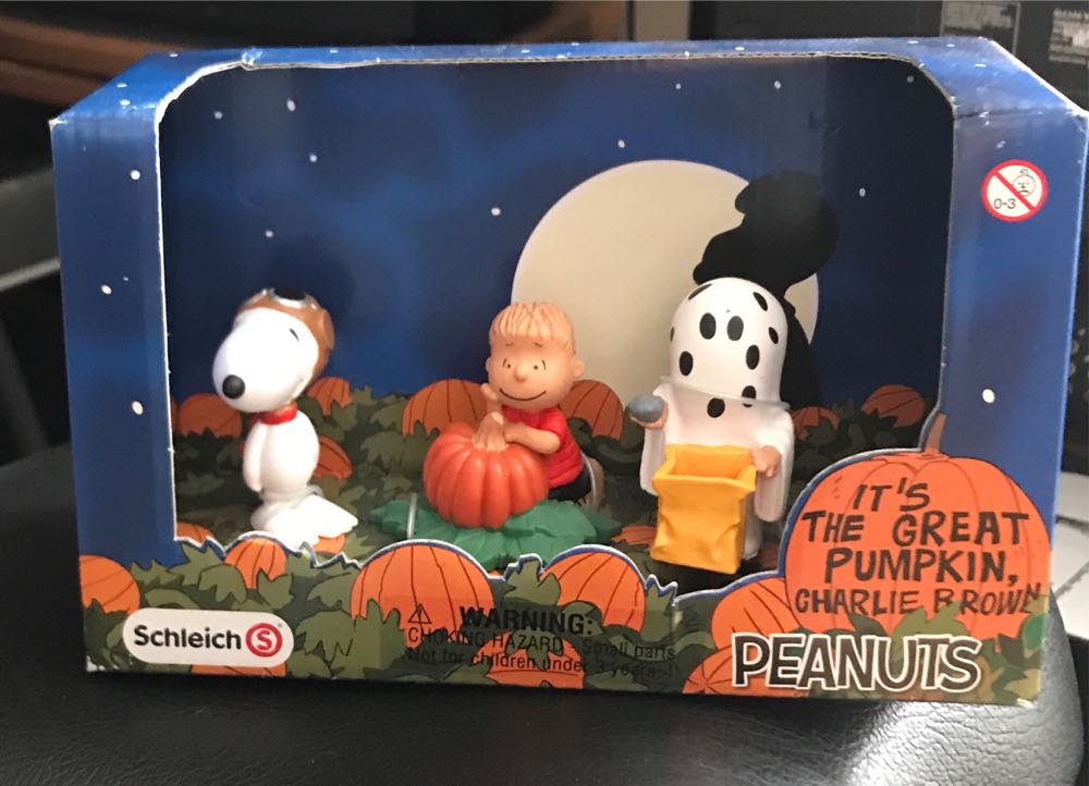 It’s The Great Pumpkin, Charlie Brown  vinyl figure collectible [Barcode 4005086220157] - Main Image 2