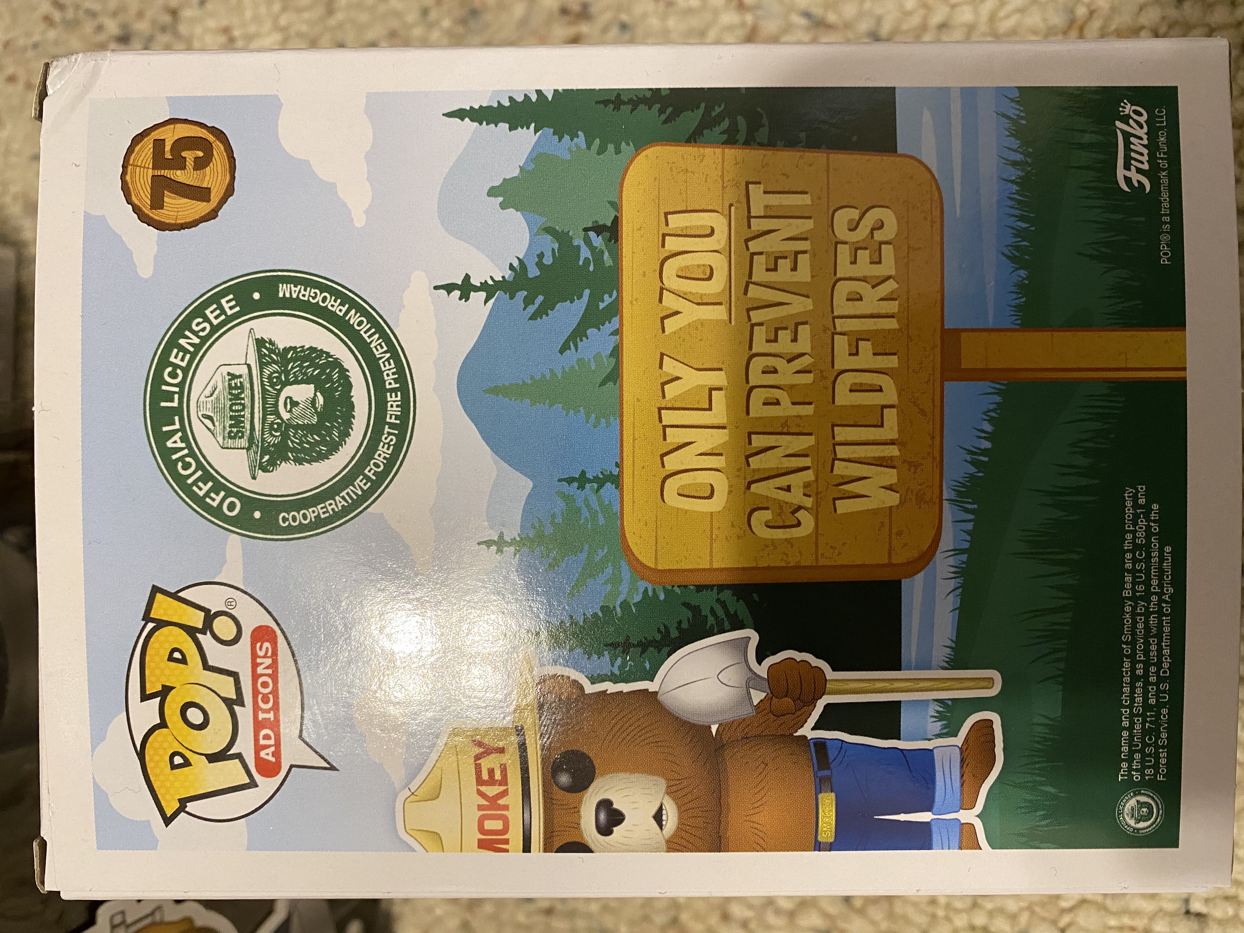 Smokey Bear (Flocked) - Ad Icons vinyl figure collectible [Barcode 889698448628] - Main Image 2