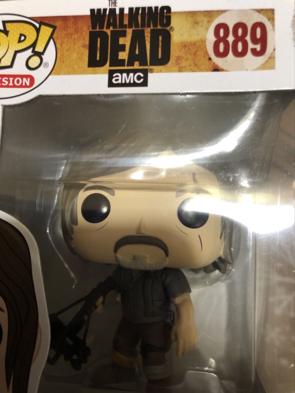 DARYL DIXON (Cross Bow) - The Walking Dead vinyl figure collectible [Barcode 889698435314] - Main Image 2