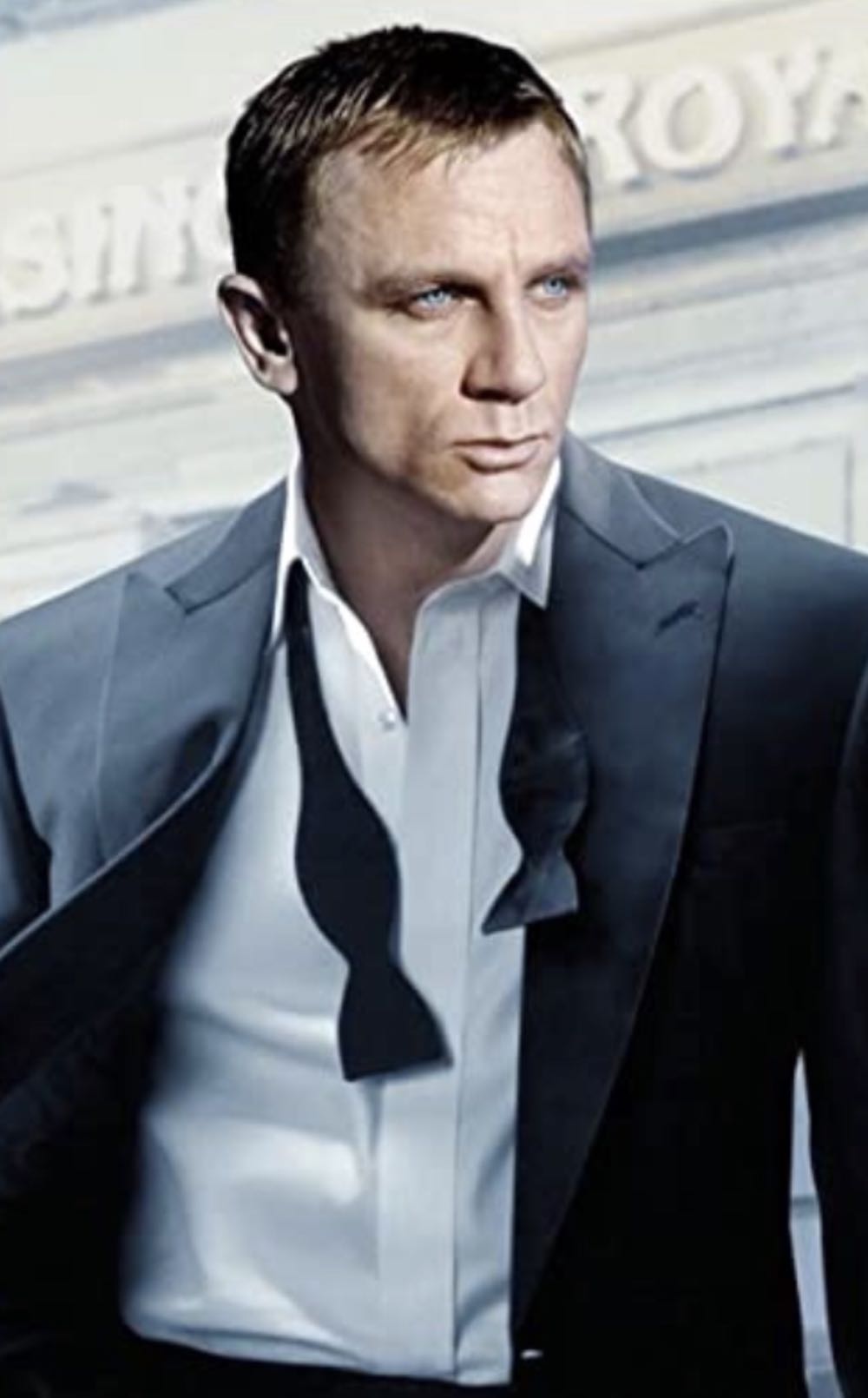 007: James Bond [Casino Royale] - 007 vinyl figure collectible [Barcode 889698356787] - Main Image 4