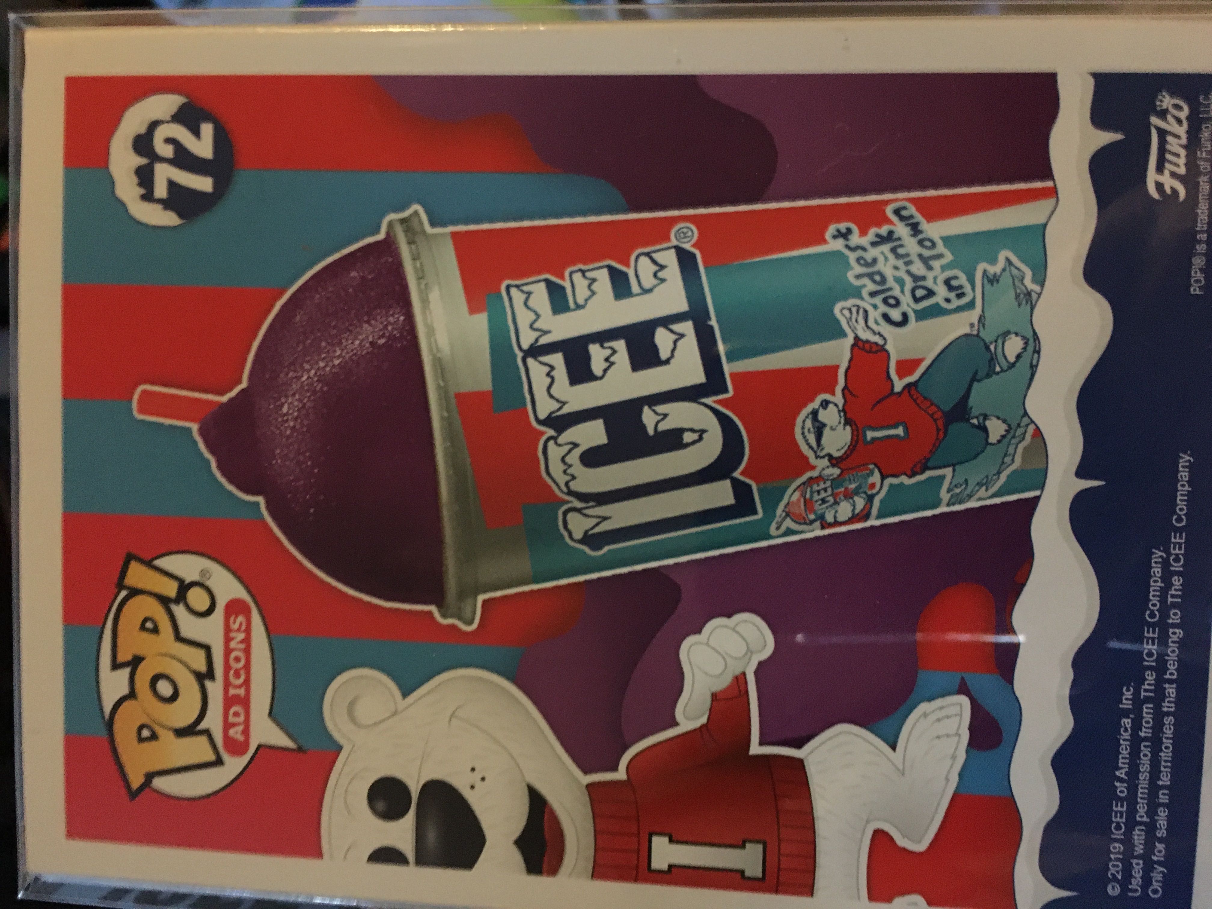 Icee Polar Bear - Ad Icons vinyl figure collectible [Barcode 889698462662] - Main Image 2