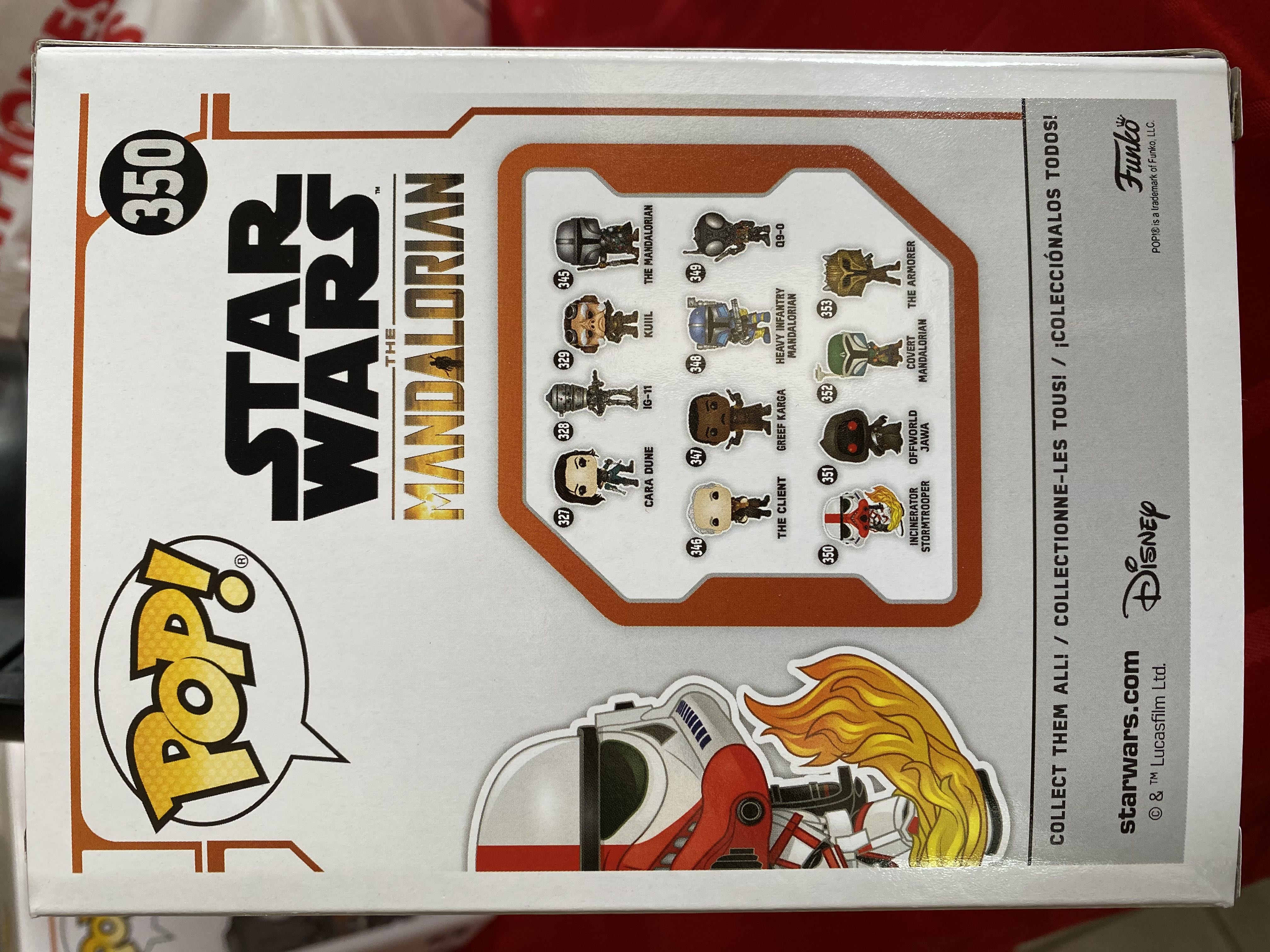 350 Incenerator Stormtrooper - Star Wars vinyl figure collectible [Barcode 889698455428] - Main Image 2