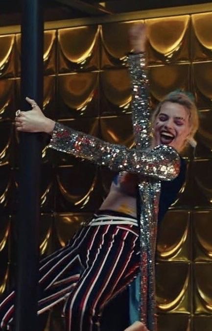 Harley Quinn (Black Mask Club) - Birds of Prey vinyl figure collectible [Barcode 889698443692] - Main Image 4