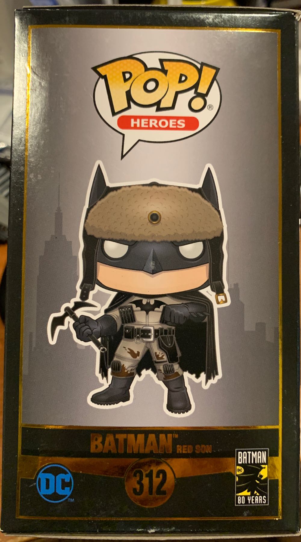 Batman Red Son - Batman vinyl figure collectible [Barcode 889698372619] - Main Image 4