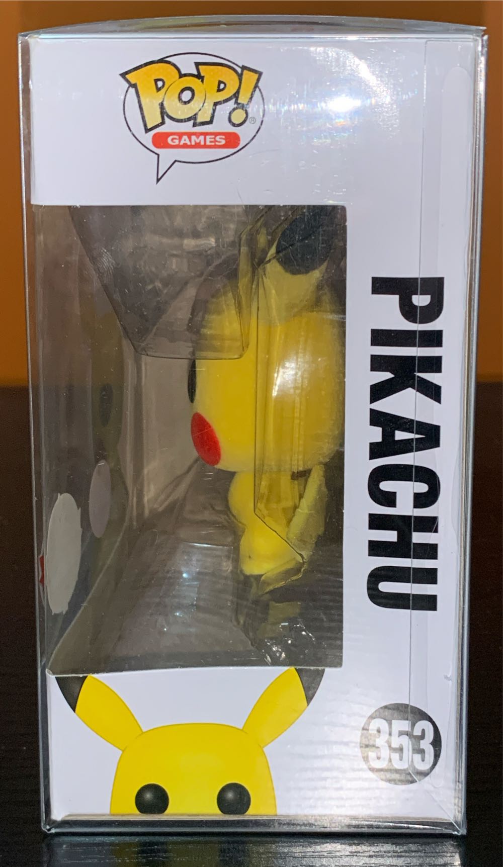 Pikachu - Pokémon vinyl figure collectible [Barcode 889698475242] - Main Image 2