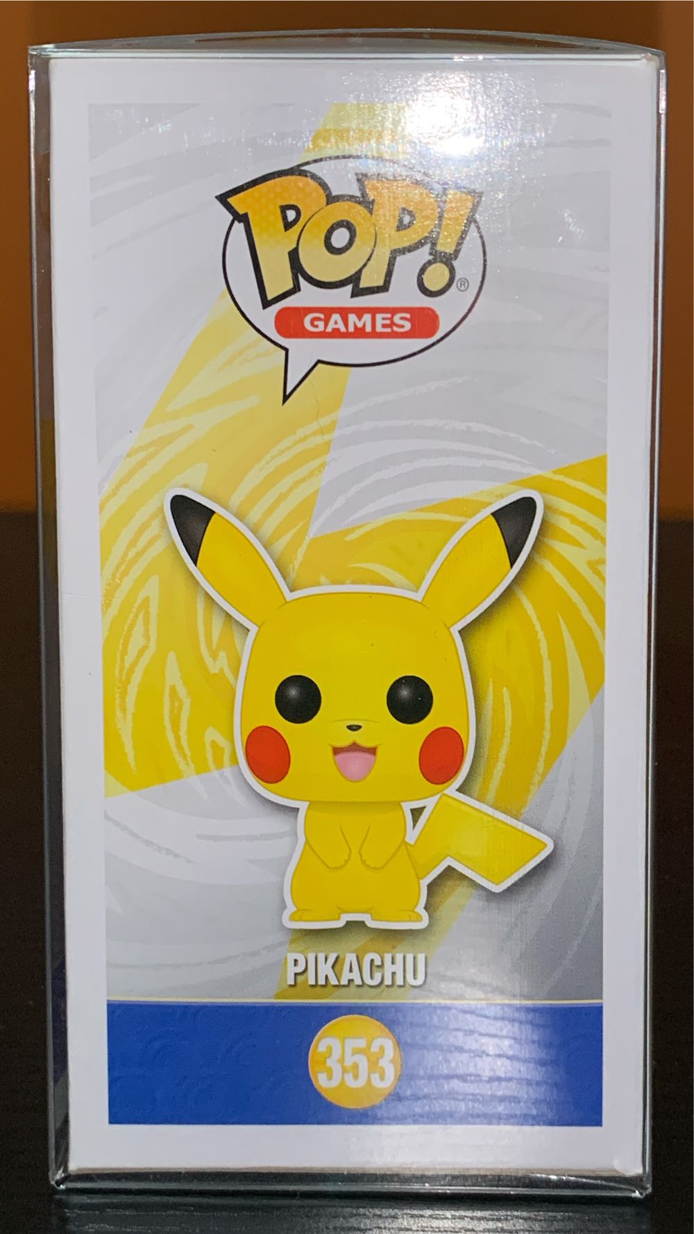 Pikachu - Pokémon vinyl figure collectible [Barcode 889698475242] - Main Image 4