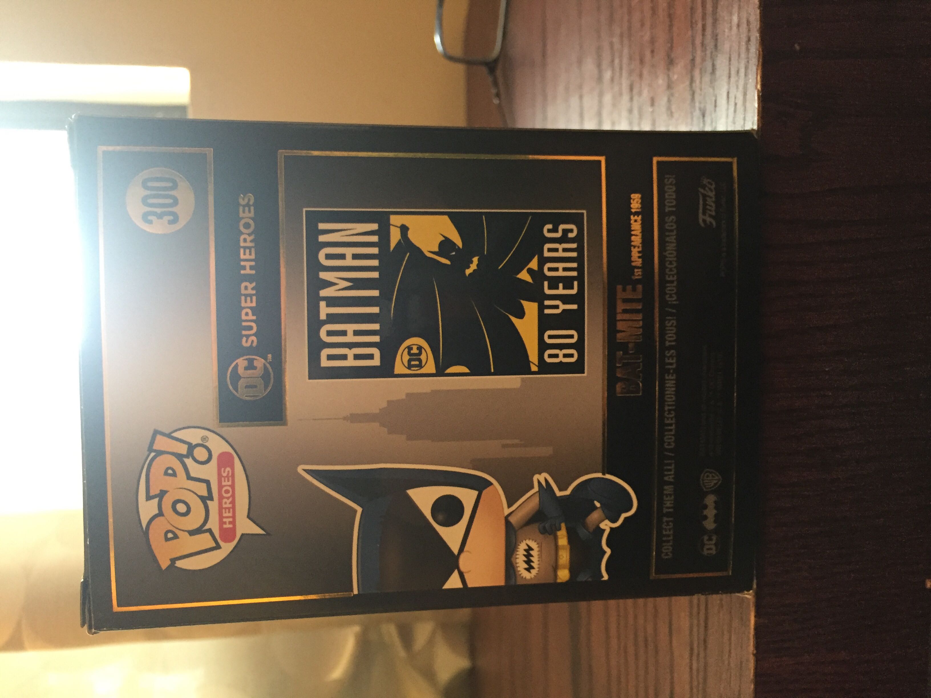 Bat-Mite - Batman vinyl figure collectible [Barcode 889698372596] - Main Image 3