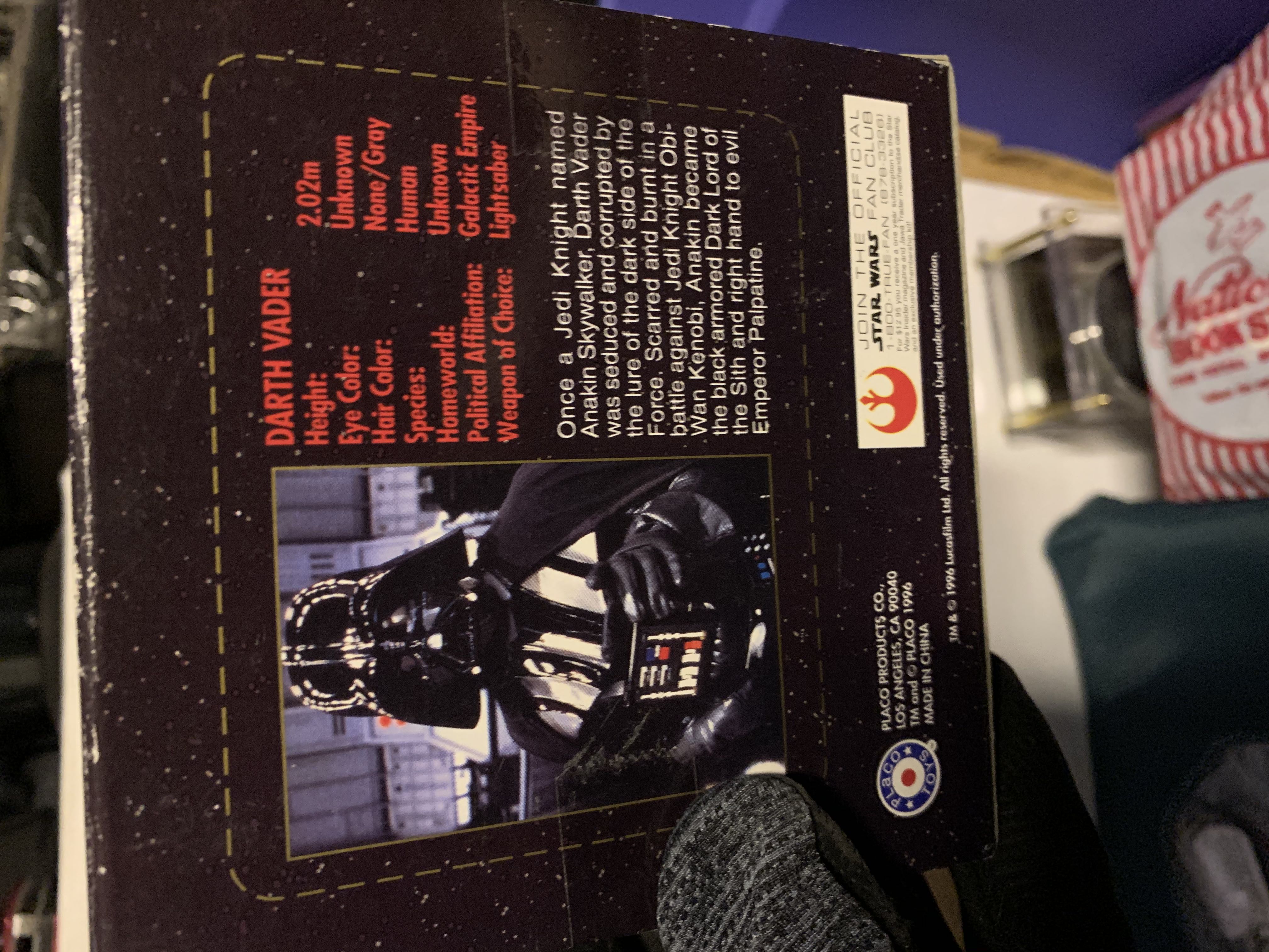 Darth Vader Keychain - Star Wars vinyl figure collectible [Barcode 026404031150] - Main Image 2