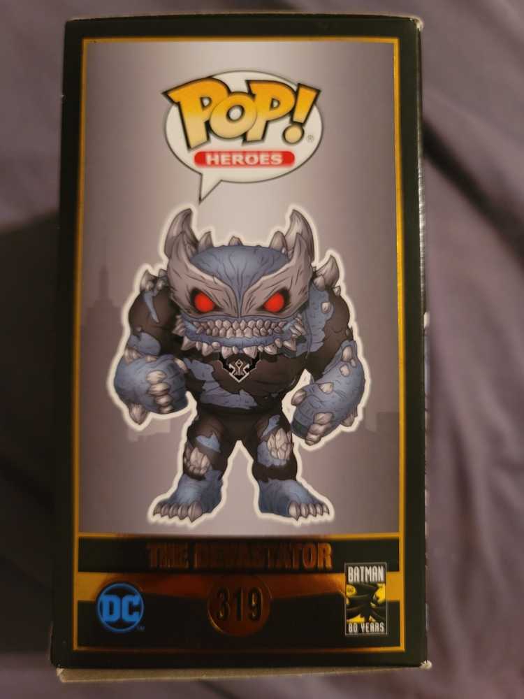 Batman - Devastator - Batman vinyl figure collectible [Barcode 889698460545] - Main Image 3