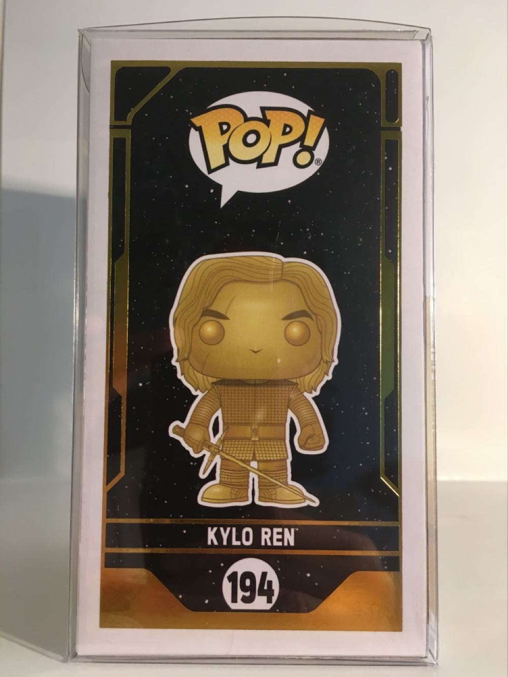 Kylo Ren - Star Wars vinyl figure collectible [Barcode 889698430227] - Main Image 2
