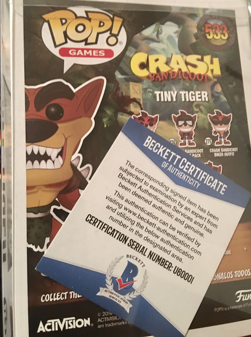 Tiny Tiger - Crash Bandicoot vinyl figure collectible - Main Image 4