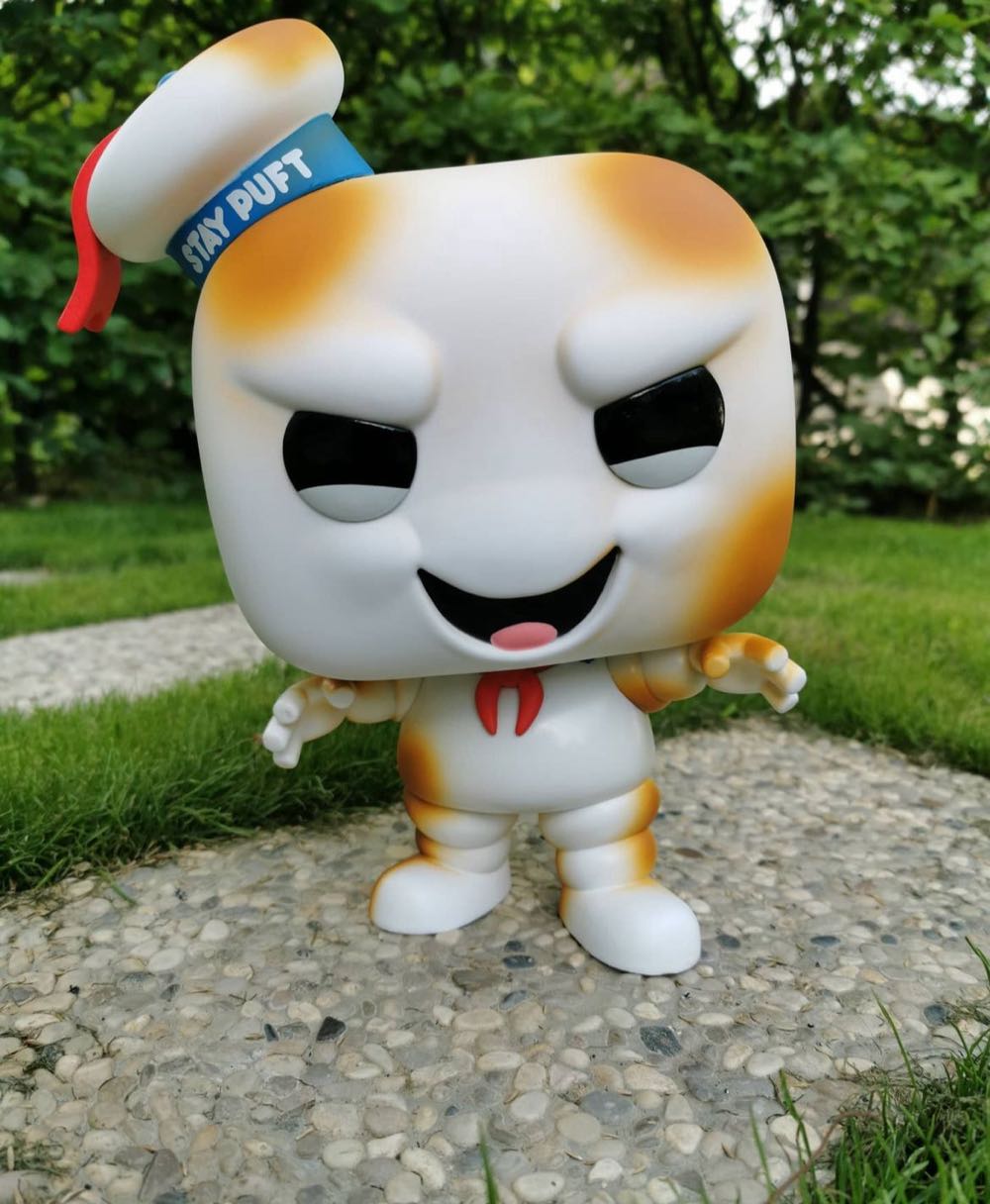 Burnt Stay Puft - Ghostbusters vinyl figure collectible [Barcode 889698444712] - Main Image 2