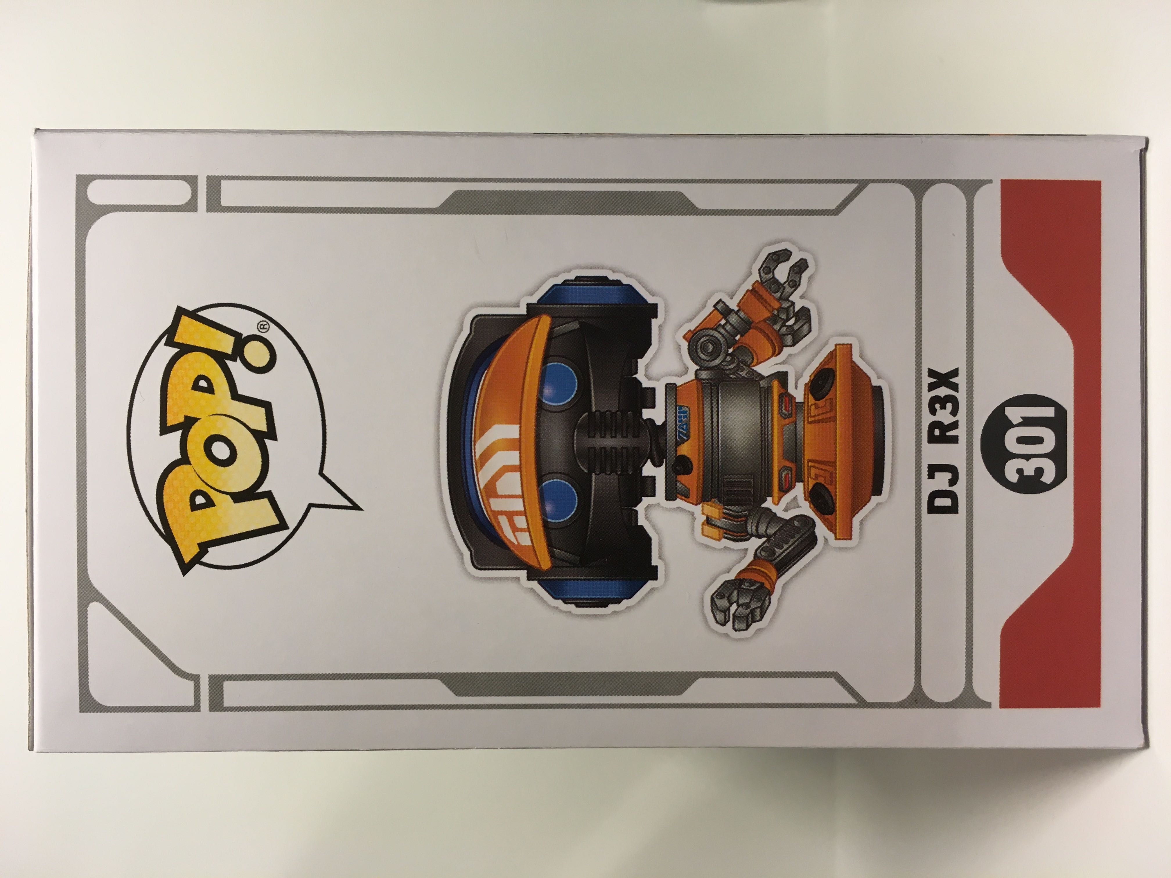 # 301 DJ R3X - Star Wars vinyl figure collectible [Barcode 889698376273] - Main Image 2