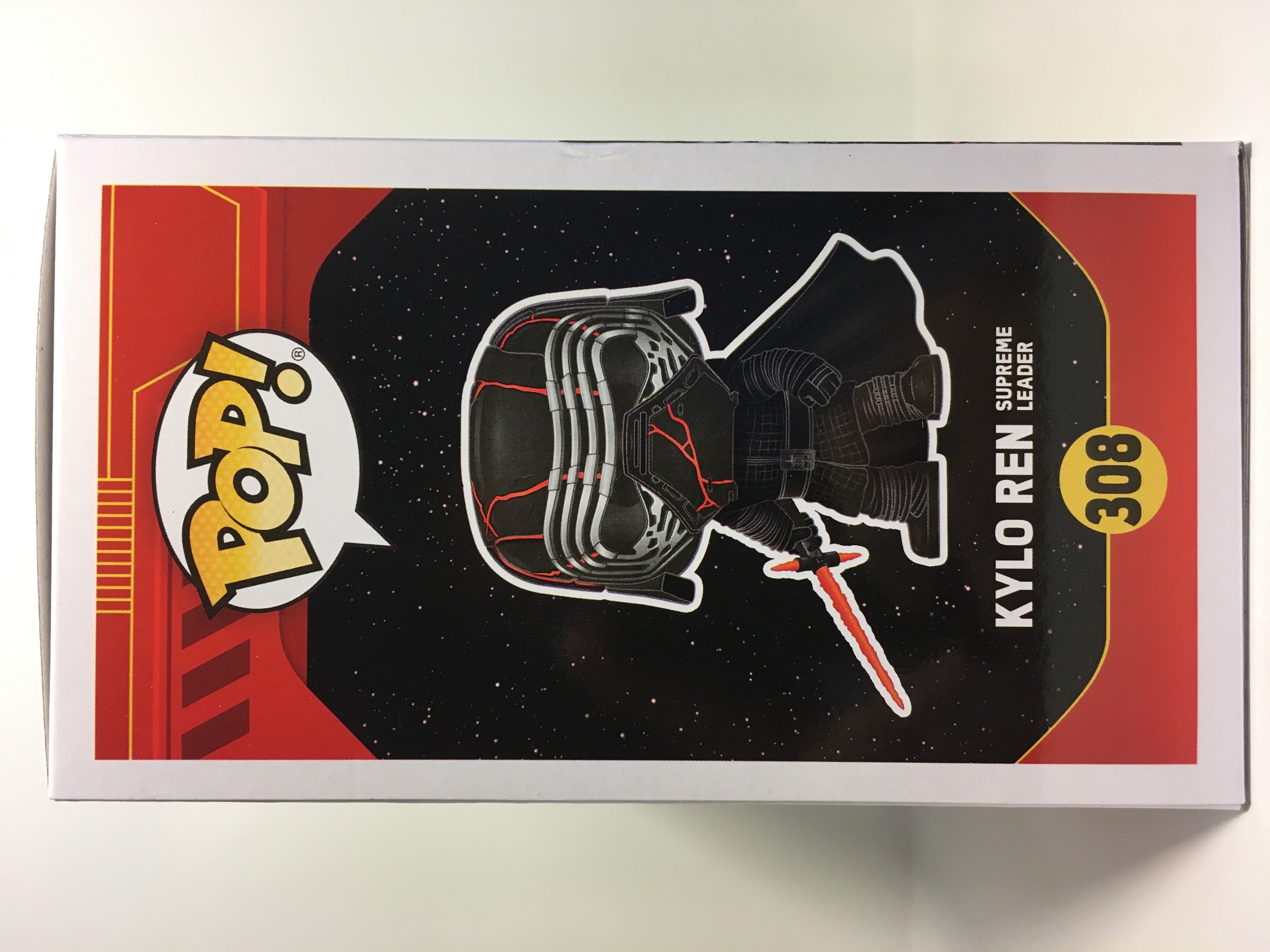 Kylo Ren (Supreme Leader) - Star Wars vinyl figure collectible [Barcode 889698422970] - Main Image 2