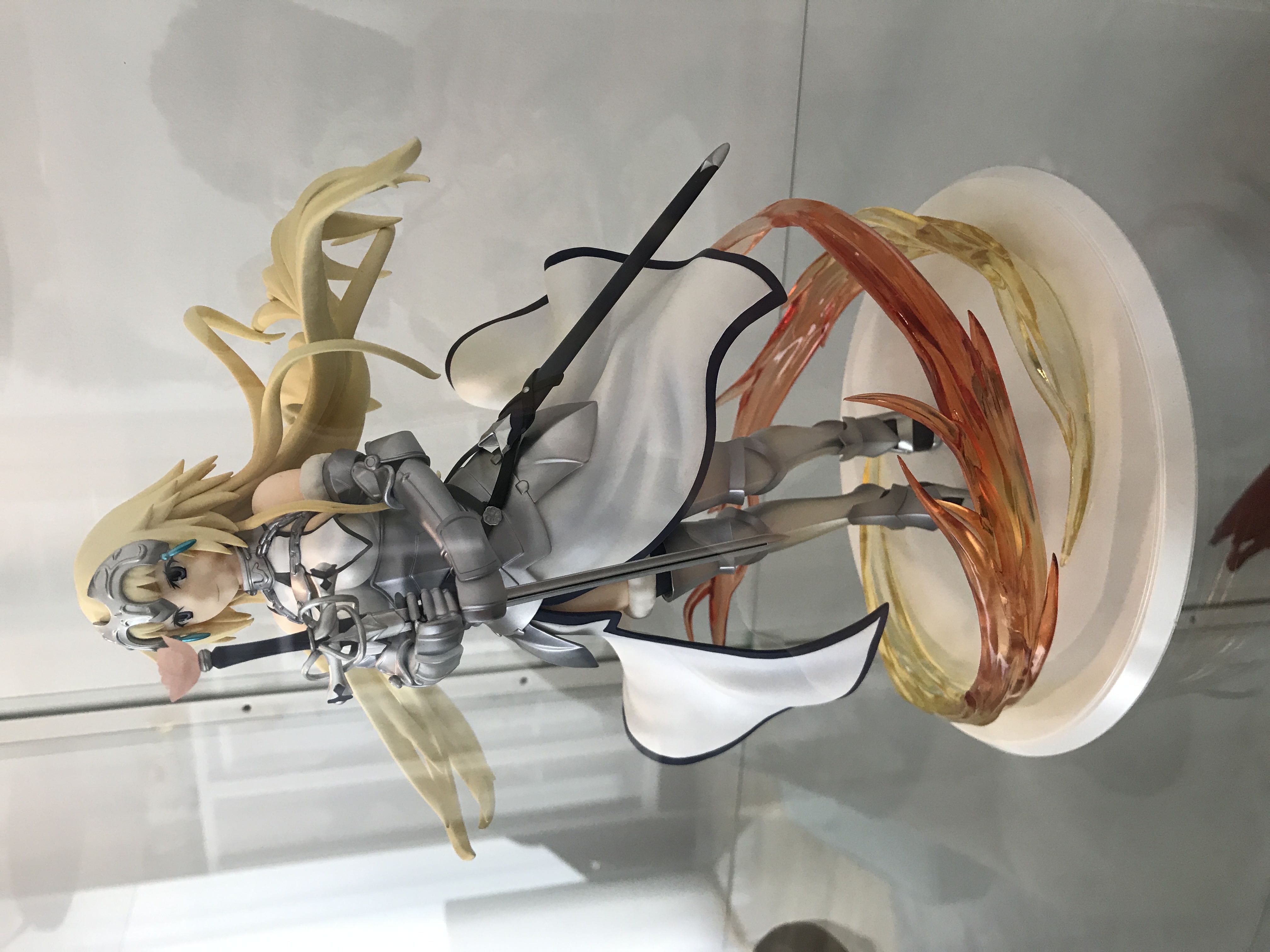 Fate/Apocrypha - Ruler (Jeanne D‘Arc) - La Pucelle 1/7 Scale Figure  vinyl figure collectible - Main Image 2