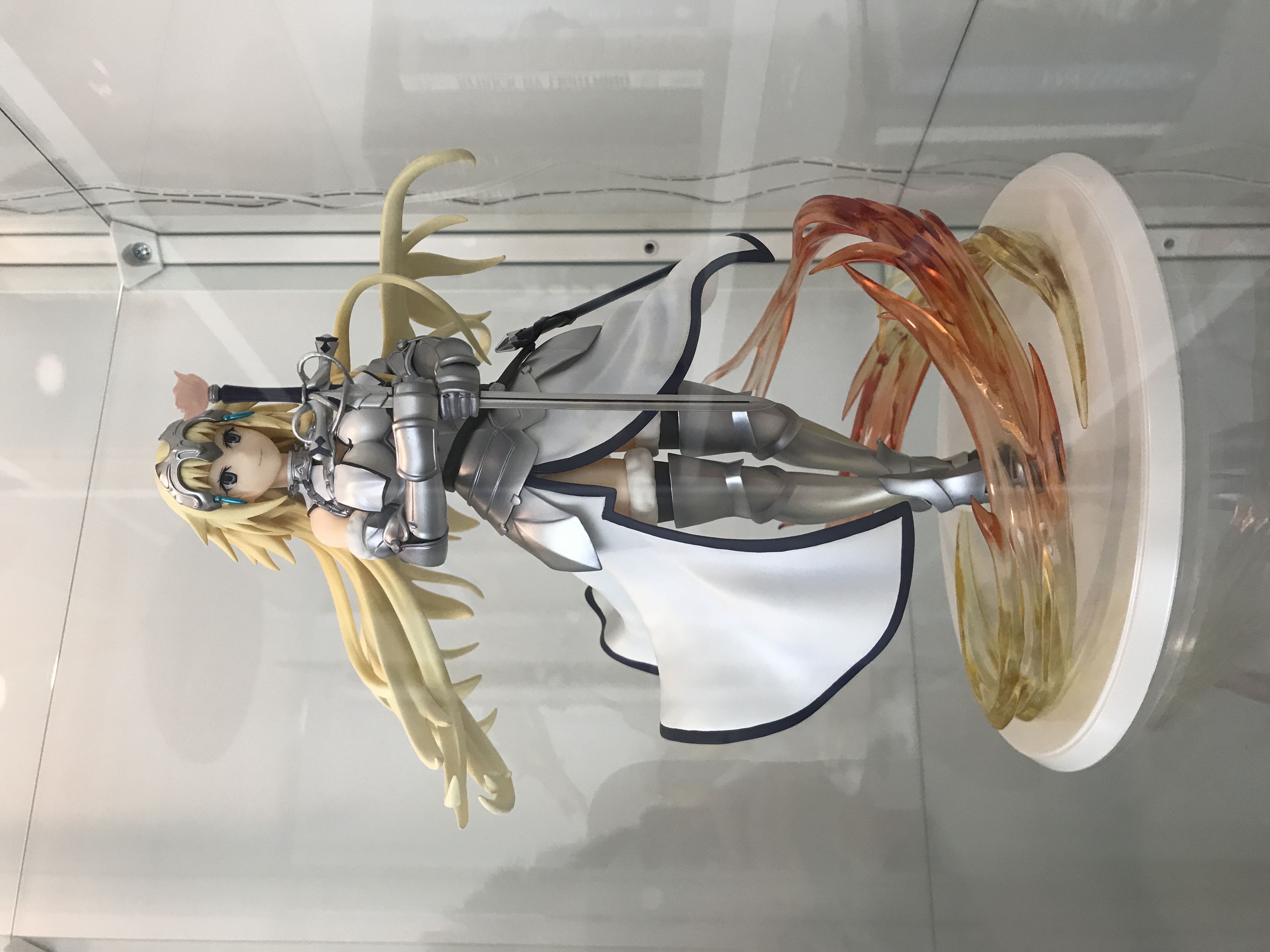Fate/Apocrypha - Ruler (Jeanne D‘Arc) - La Pucelle 1/7 Scale Figure  vinyl figure collectible - Main Image 3
