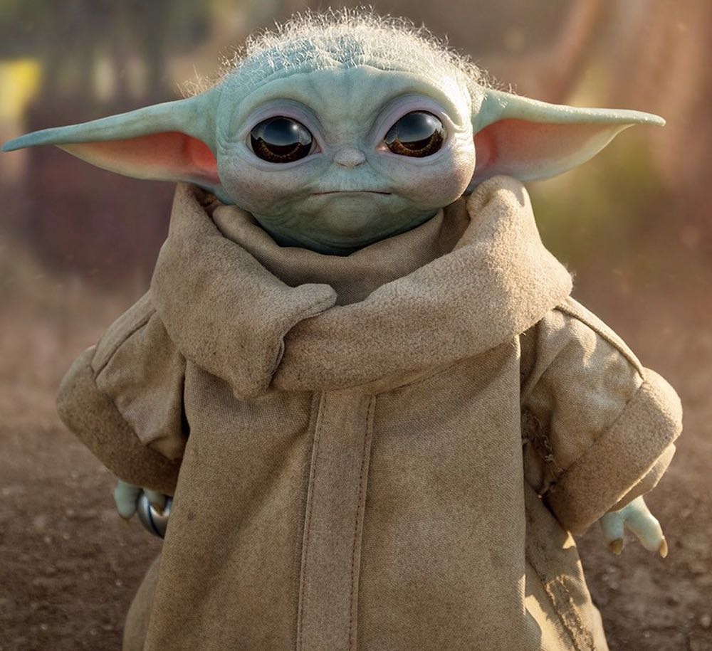 The Child 368 - Star Wars: The Mandalorian vinyl figure collectible [Barcode 889698487405] - Main Image 4