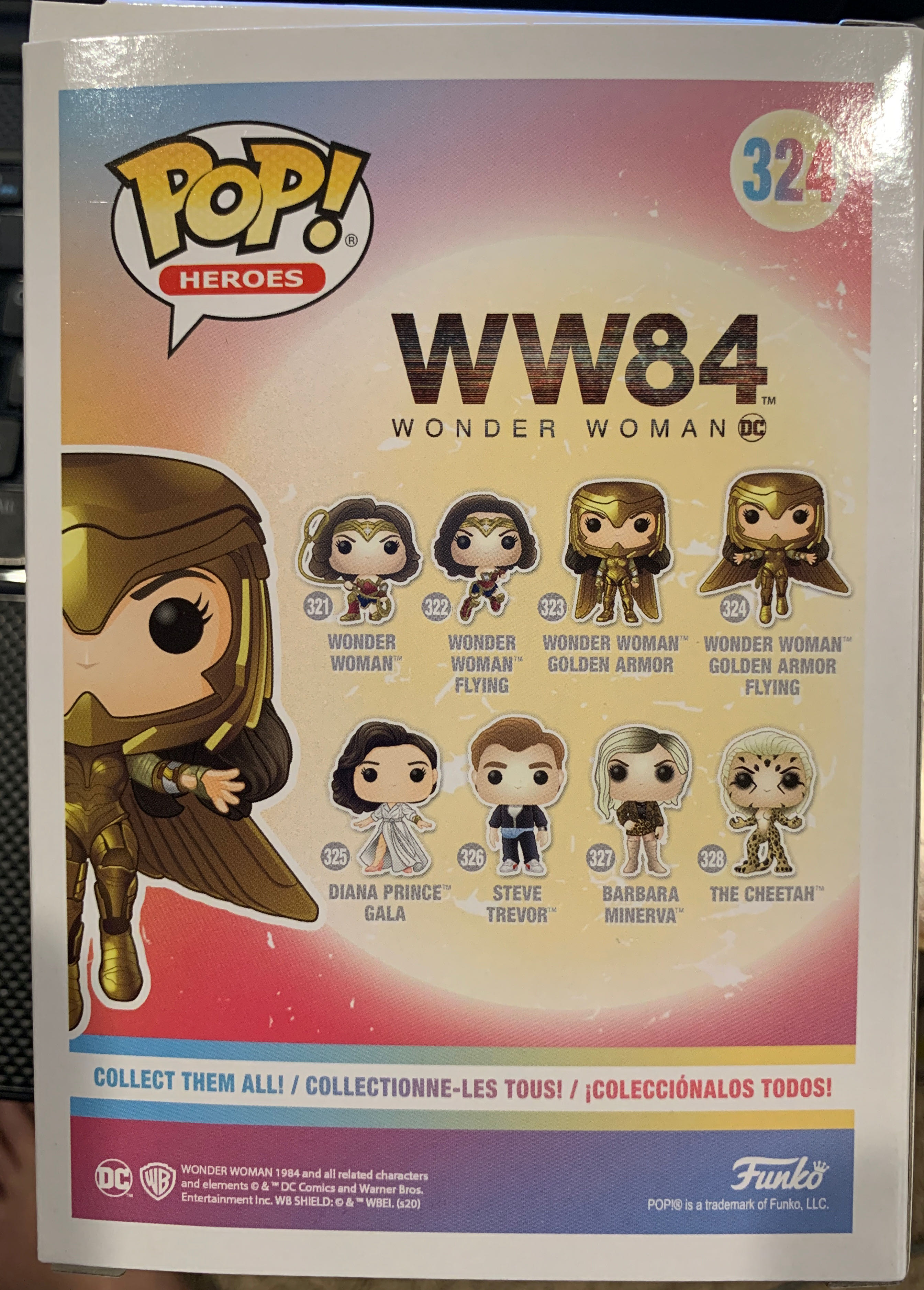 Wonder Woman (Golden Armor Flying) - Wonder Woman vinyl figure collectible [Barcode 889698466608] - Main Image 3