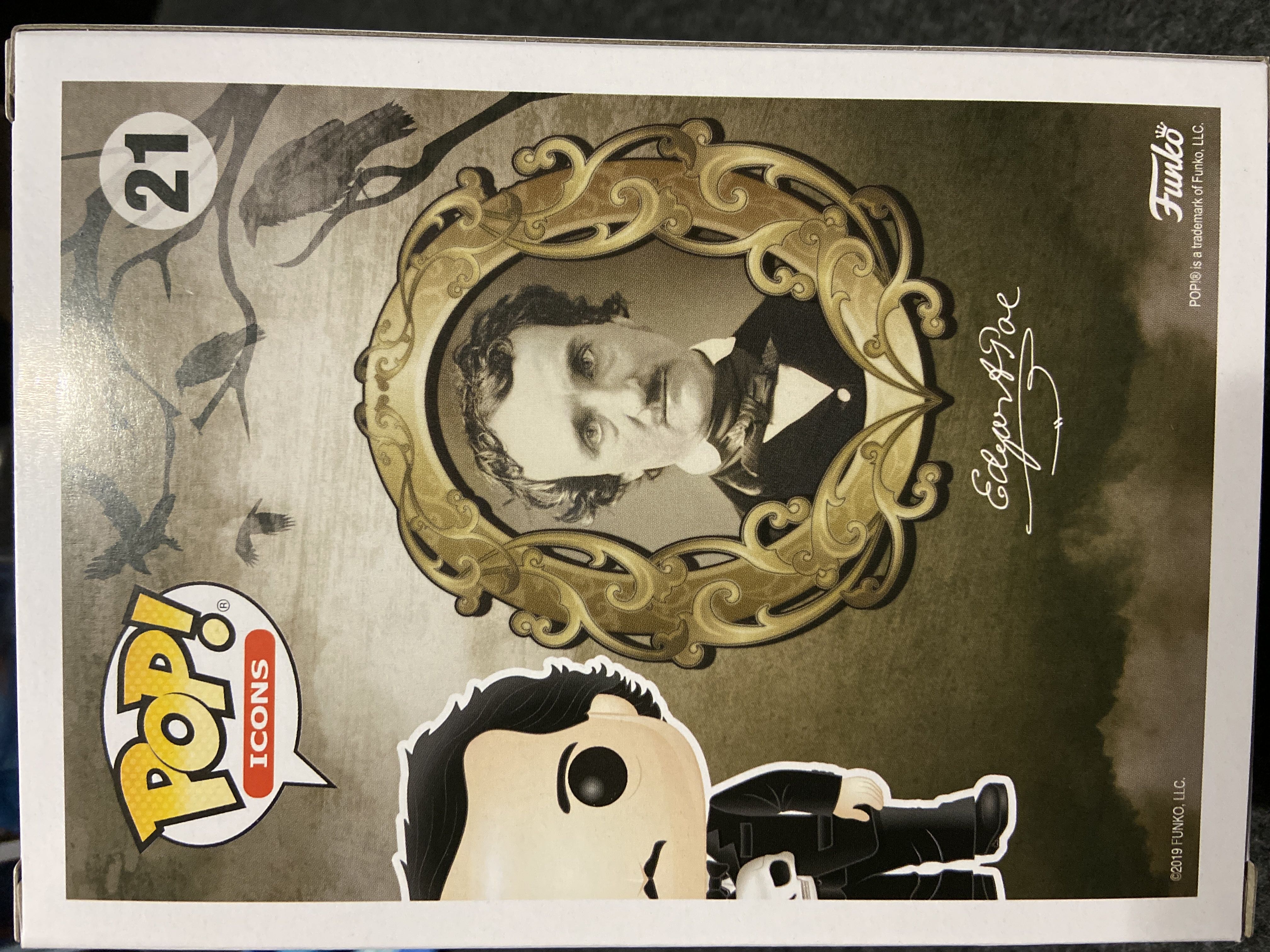 Edgar Allan Poe: 21 Pop Icons - Celebrities vinyl figure collectible [Barcode 889698467742] - Main Image 2