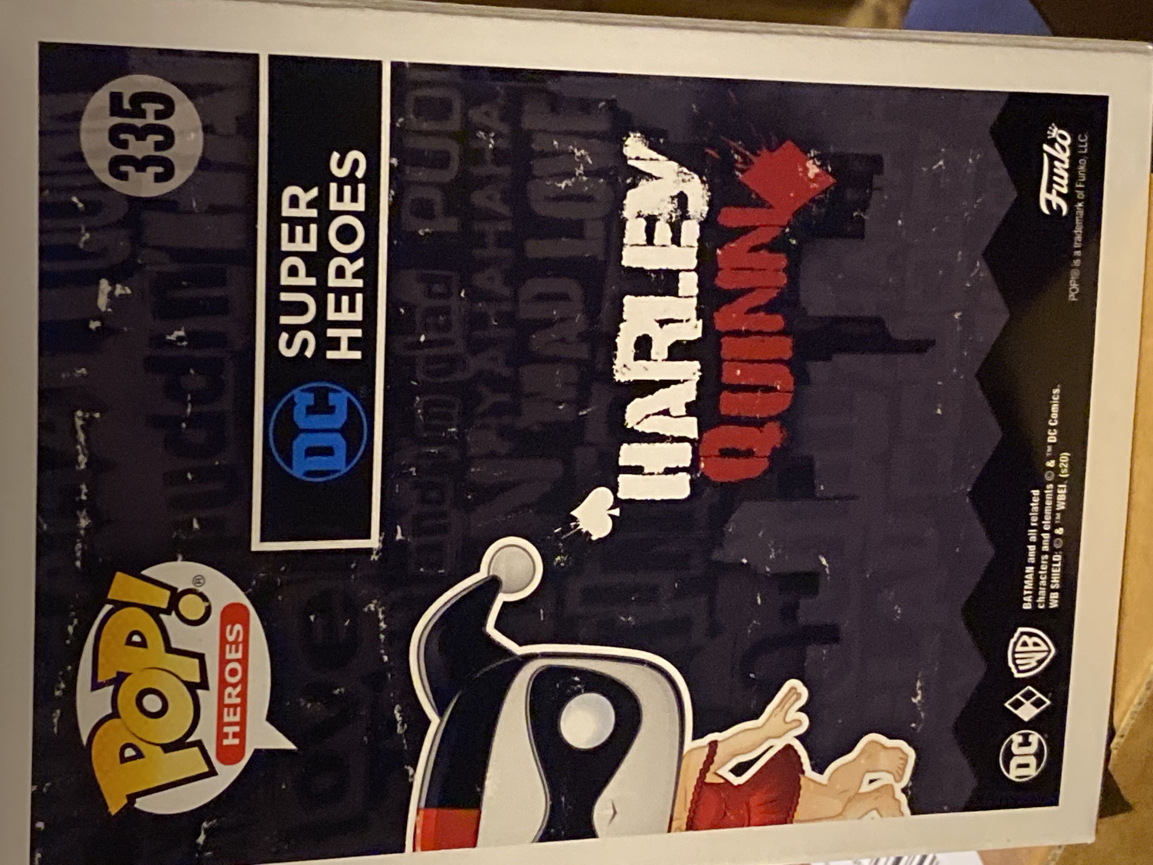 Harley Quinn (Mad Love) - DC Universe vinyl figure collectible [Barcode 889698476003] - Main Image 4