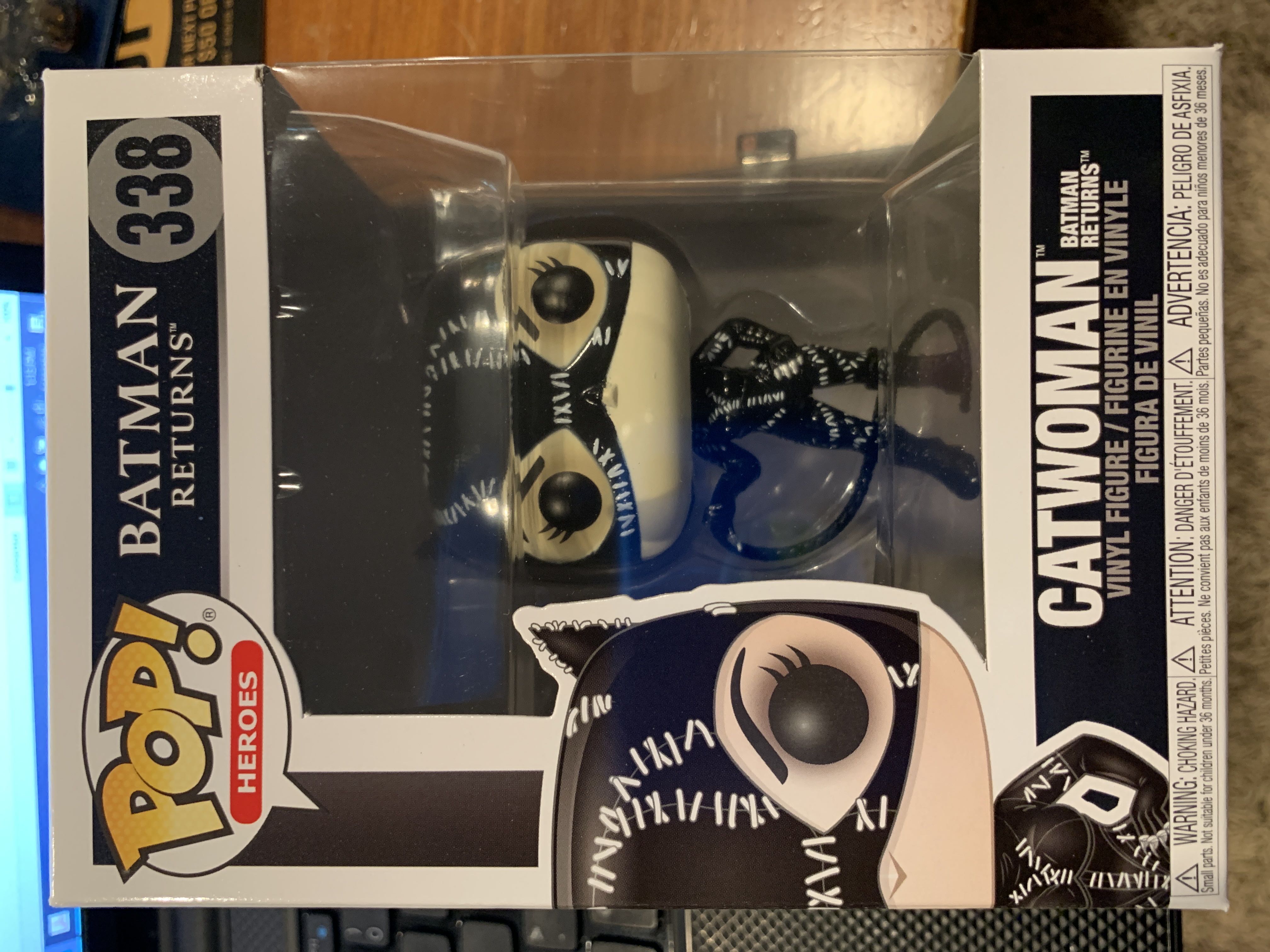 Catwoman - Batman vinyl figure collectible [Barcode 889698477079] - Main Image 1