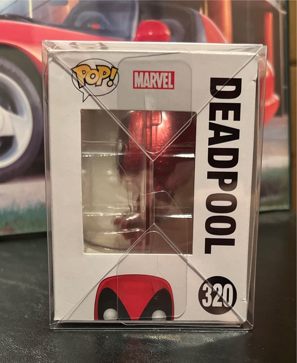 Deadpool - Deadpool vinyl figure collectible [Barcode 889698476089] - Main Image 3