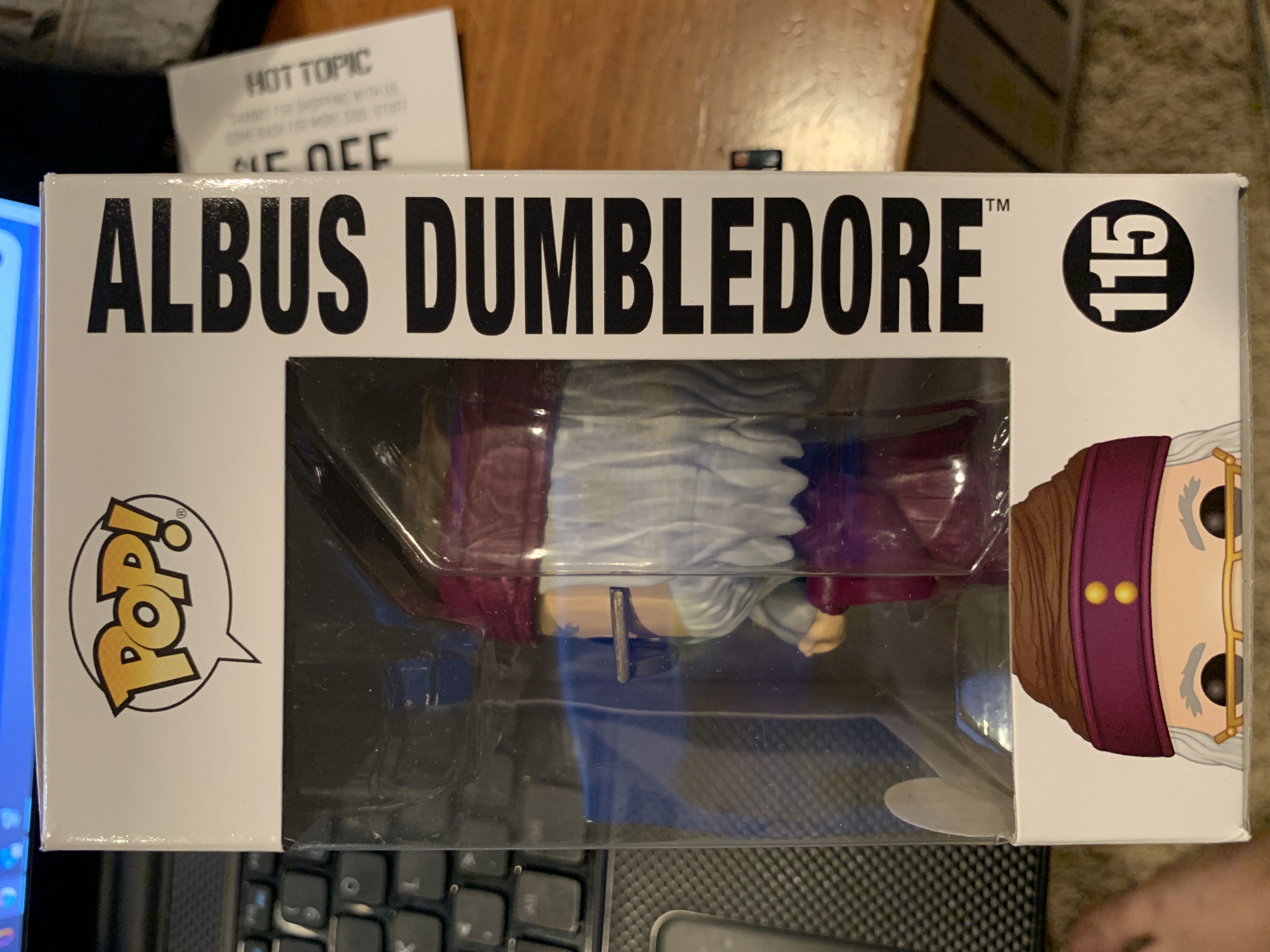 Albus Dumbledore (Baby Harry) - Harry Potter vinyl figure collectible [Barcode 889698480673] - Main Image 2
