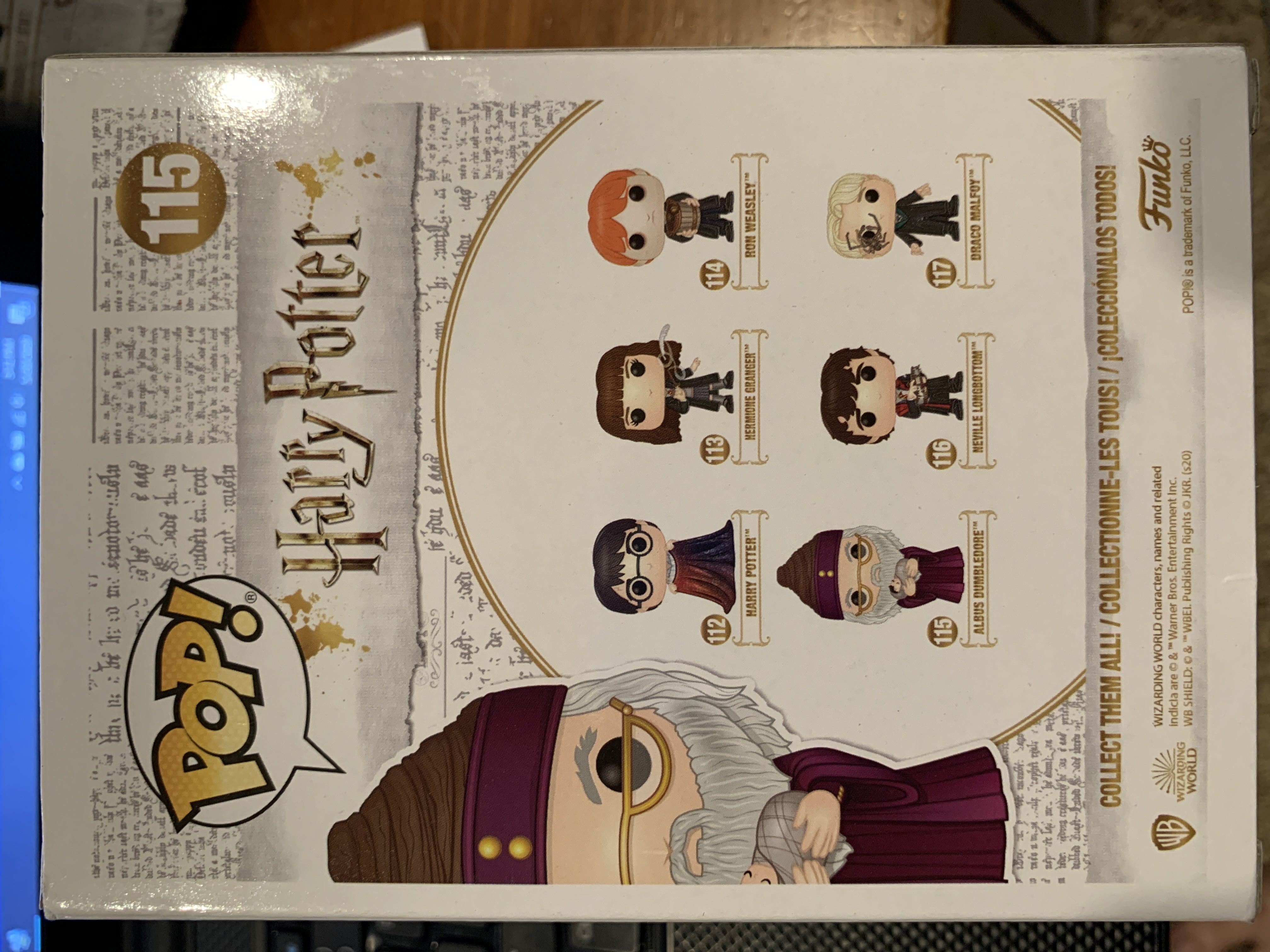 Albus Dumbledore (Baby Harry) - Harry Potter vinyl figure collectible [Barcode 889698480673] - Main Image 3