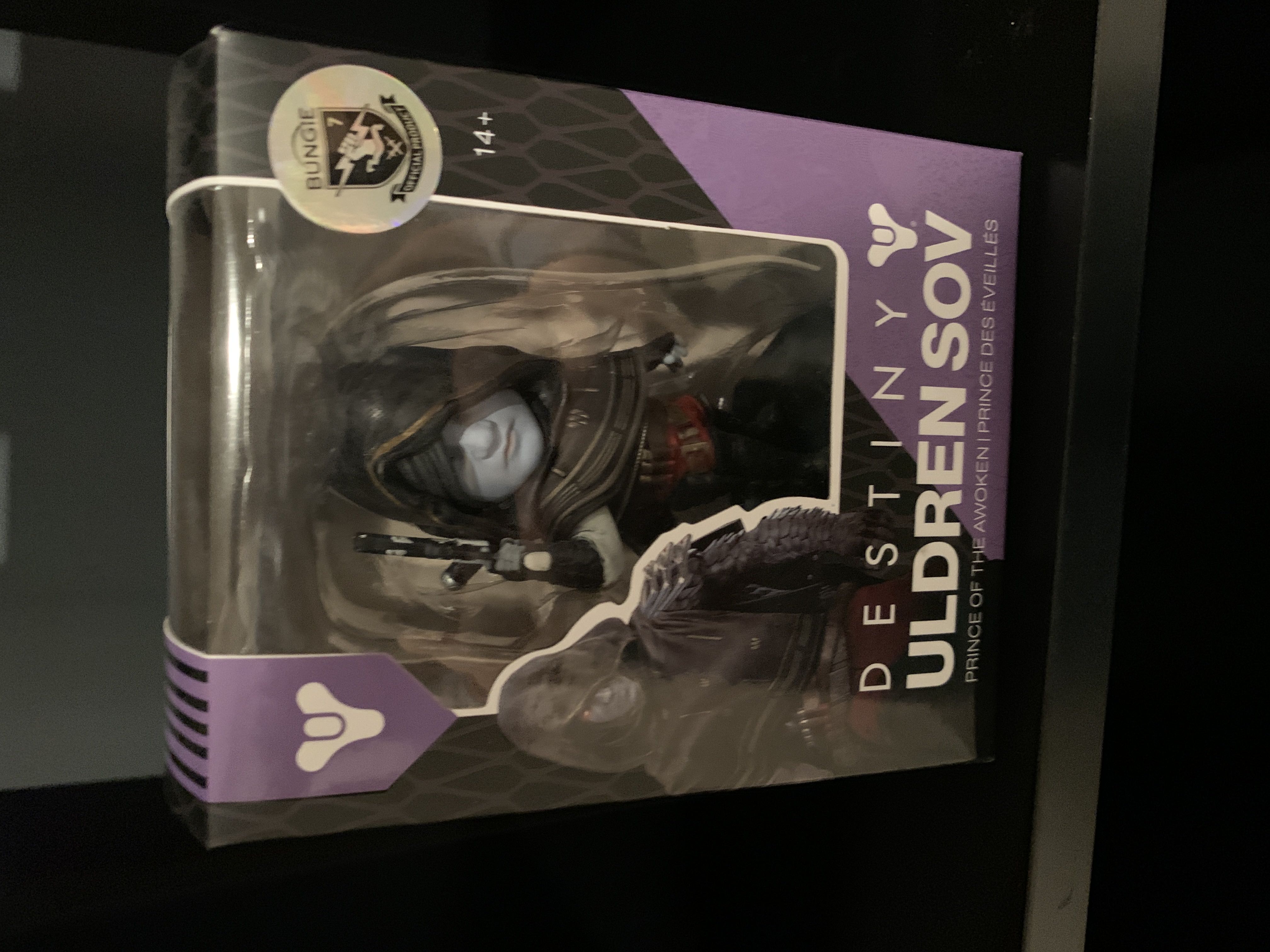 Uldren Sov: Prince Of The Awoken - Destiny vinyl figure collectible [Barcode 847509057117] - Main Image 2