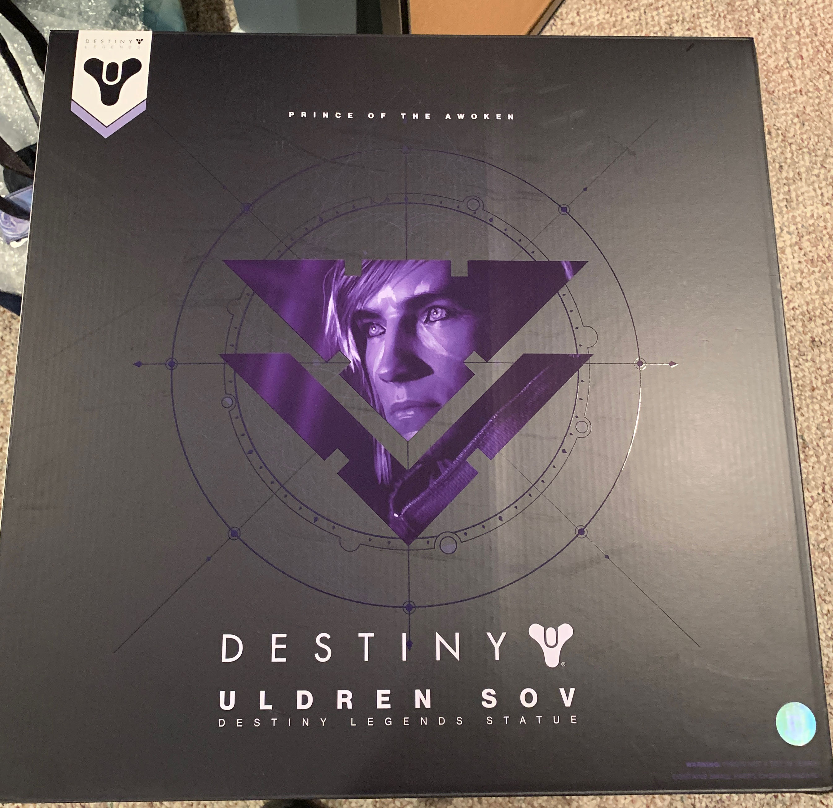 Uldren Sov Statue - Destiny vinyl figure collectible - Main Image 3