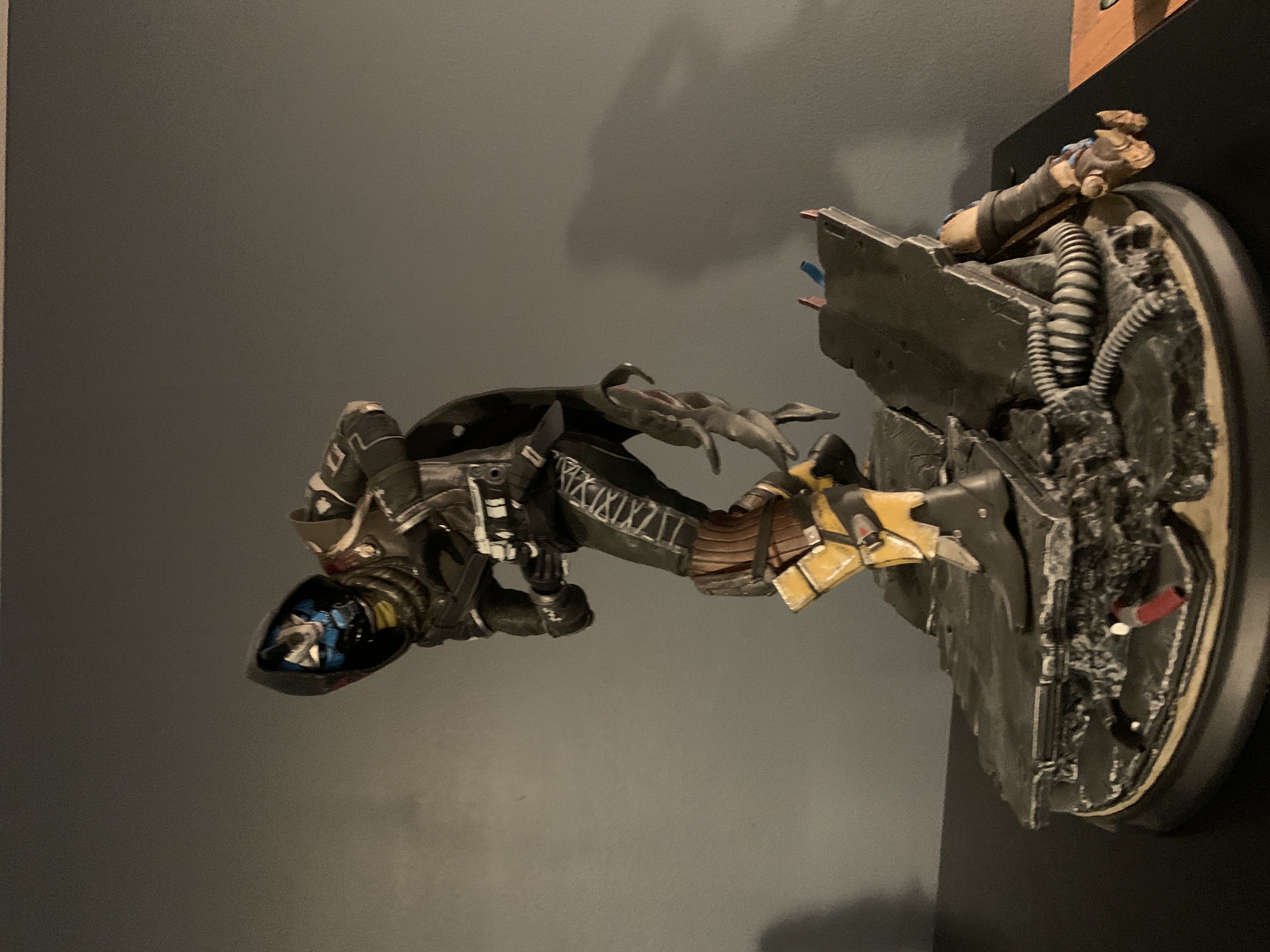 Cayde-6 Statue - Destiny vinyl figure collectible - Main Image 2