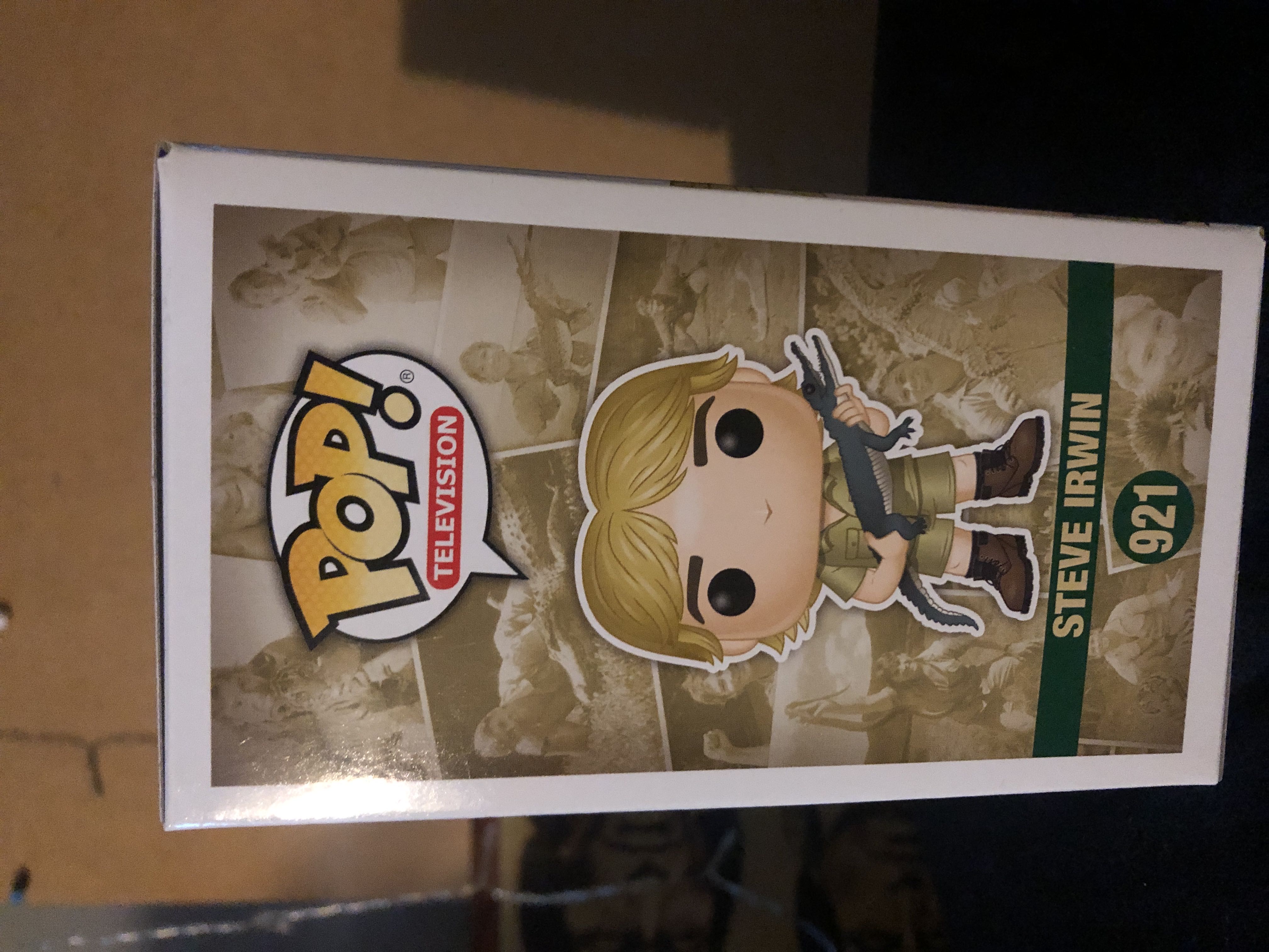 921 Steve Irwin With Turtle (Chase) - Australia Zoo vinyl figure collectible [Barcode 889698439770] - Main Image 2