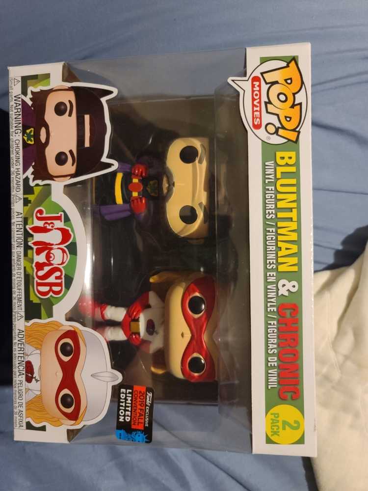 Bluntman and chronic. 2019 Fall Convention Exclusive - Jay and Silent Bob vinyl figure collectible [Barcode 889698397407] - Main Image 2