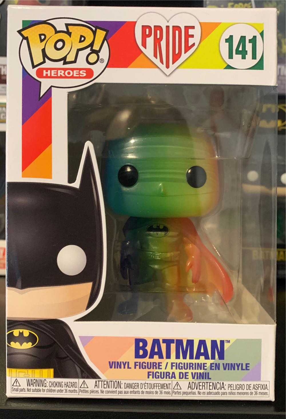 Batman - Batman vinyl figure collectible [Barcode 889698498449] - Main Image 3