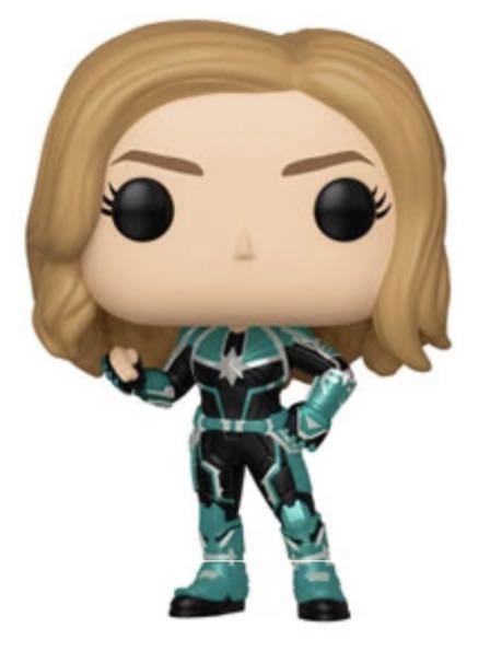 Vers $10 - Captain Marvel vinyl figure collectible - Main Image 2