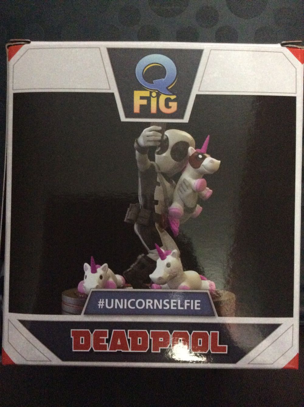 Deadpool - (QFiG) By Quantum Mechanix - Deadpool vinyl figure collectible [Barcode 812095024324] - Main Image 4