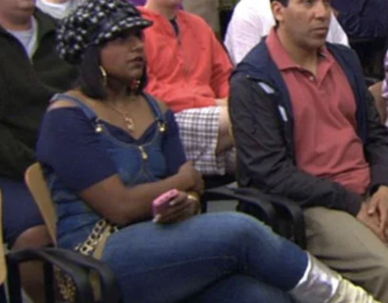 Kelly Kapoor “Casual Day” - Funko vinyl figure collectible [Barcode 889698492065] - Main Image 4