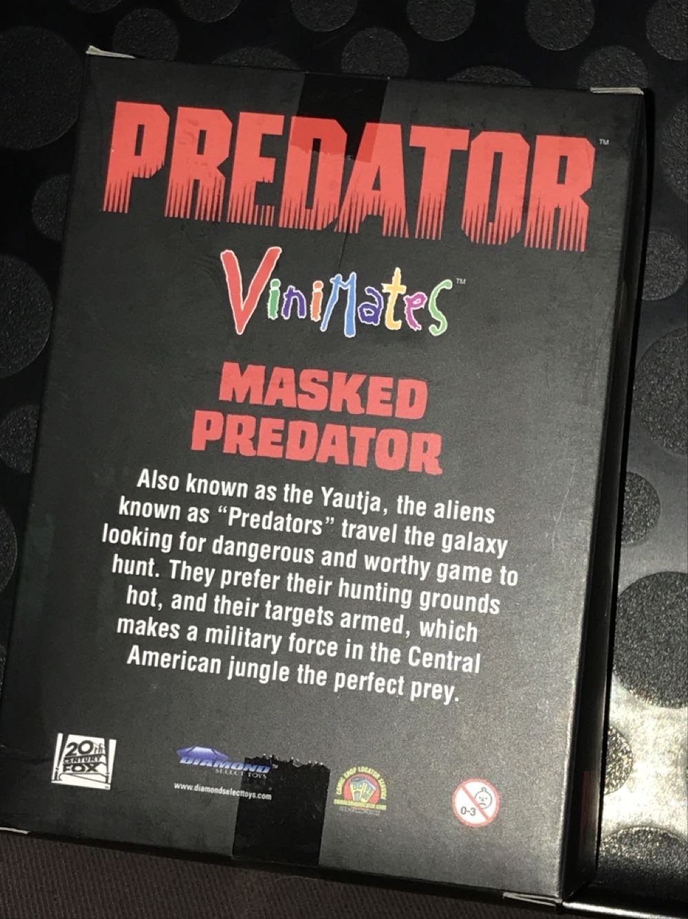 Predator (Masked) - Predator vinyl figure collectible - Main Image 3