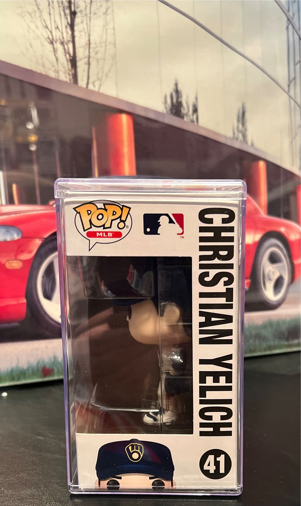 MILWAUKEE BREWERS: CHRISTIAN YELICH  vinyl figure collectible [Barcode 889698468220] - Main Image 3