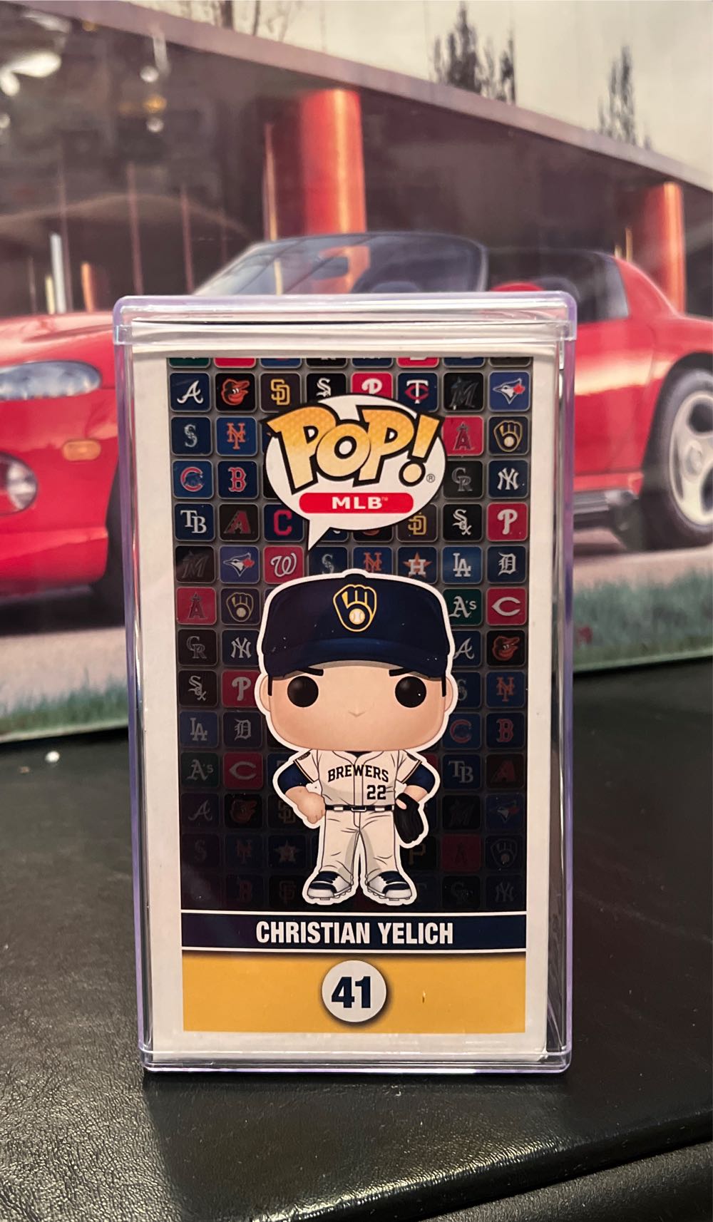MILWAUKEE BREWERS: CHRISTIAN YELICH  vinyl figure collectible [Barcode 889698468220] - Main Image 4